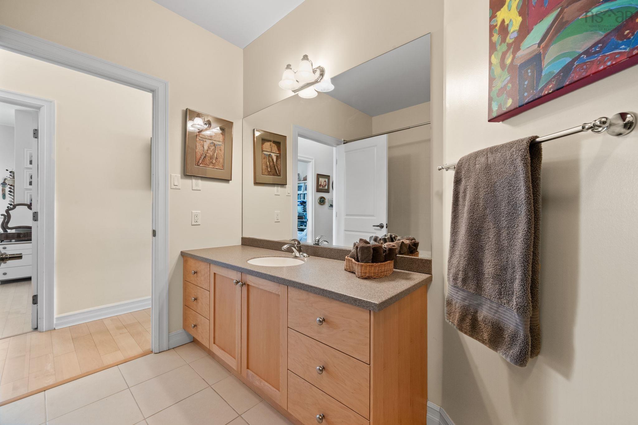 $949,900.00: 1205 2677 Gladstone Street, Halifax