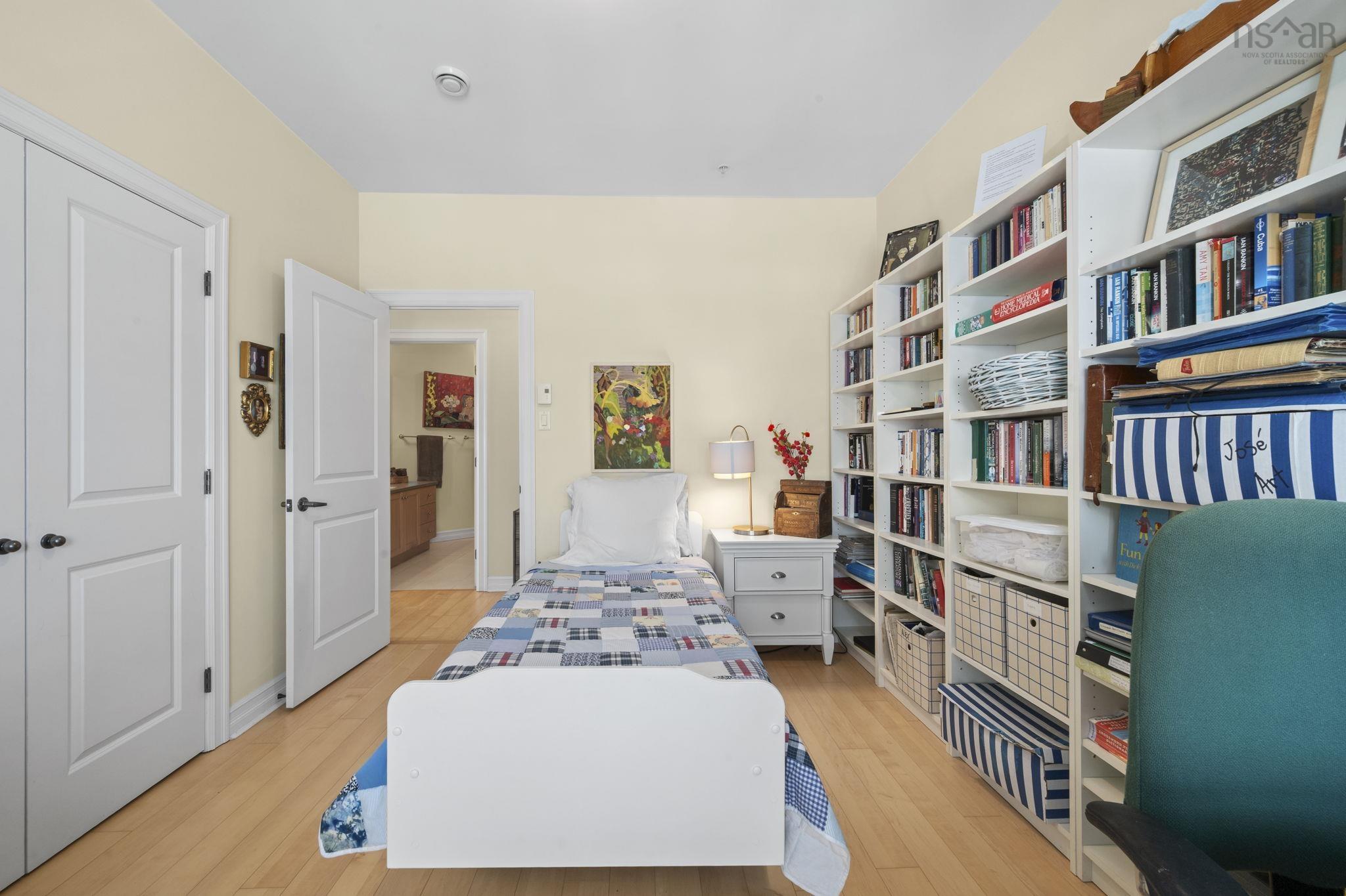 $949,900.00: 1205 2677 Gladstone Street, Halifax