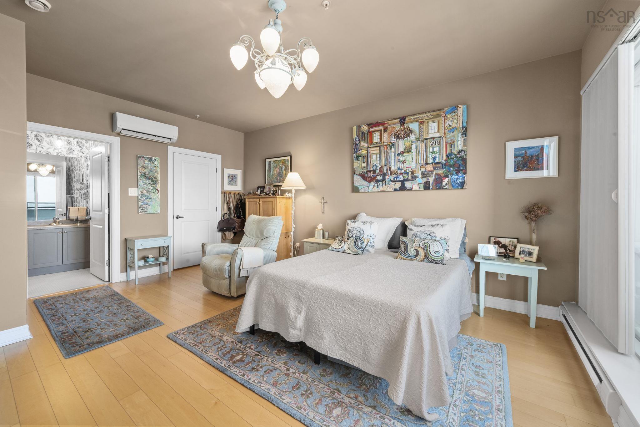 $949,900.00: 1205 2677 Gladstone Street, Halifax