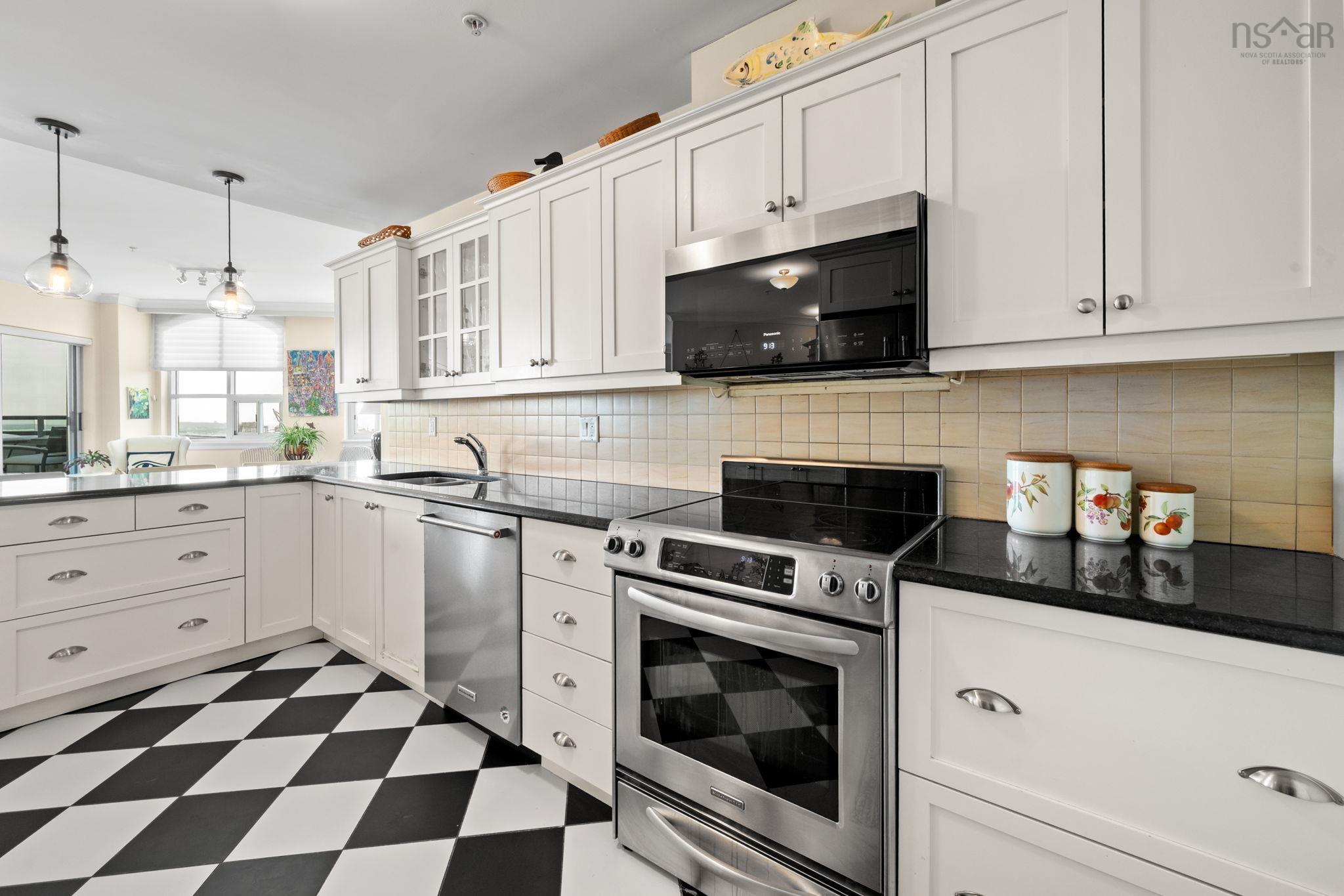 $949,900.00: 1205 2677 Gladstone Street, Halifax