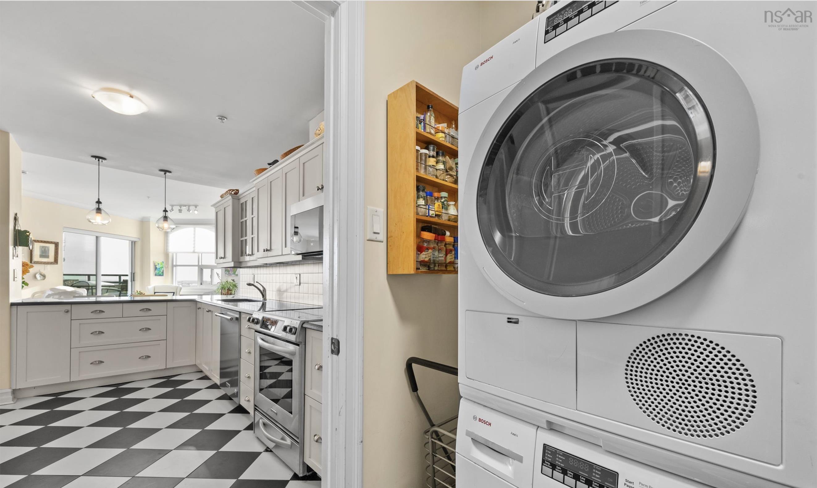 $949,900.00: 1205 2677 Gladstone Street, Halifax