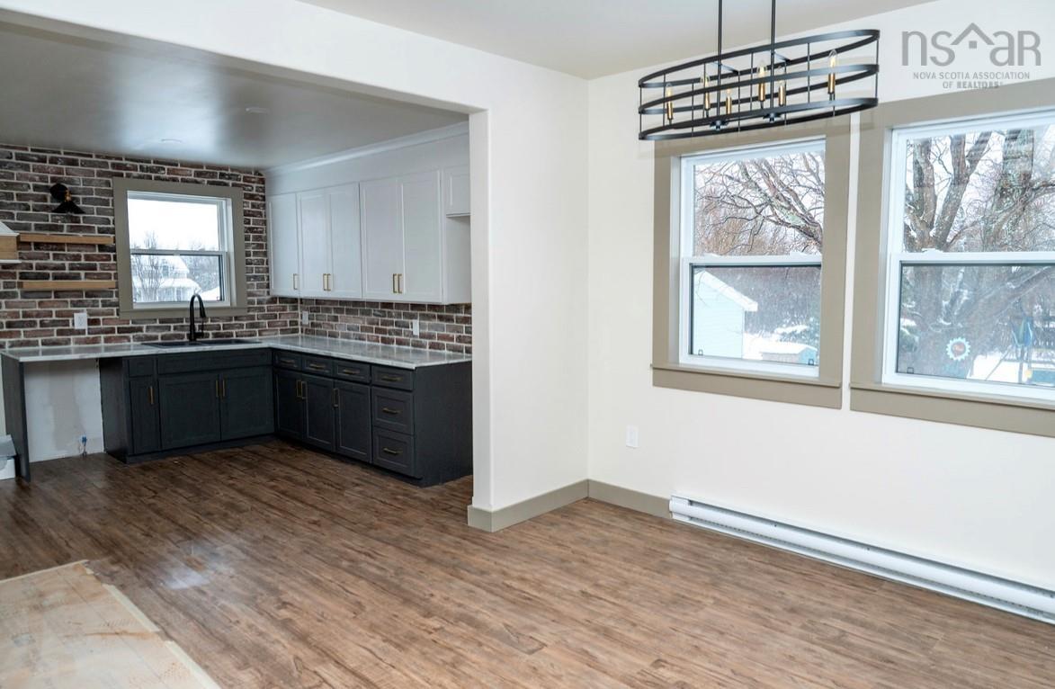 $349,500.00: 49 Ocean Avenue, Dominion