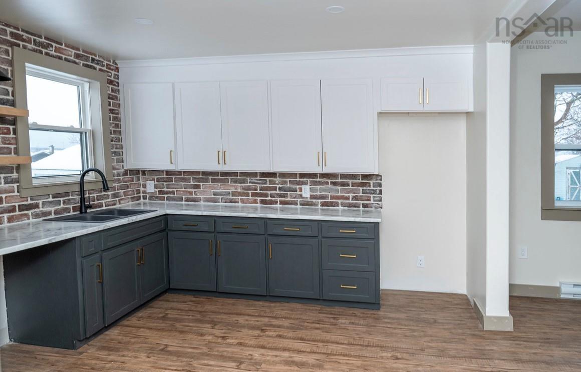 $349,500.00: 49 Ocean Avenue, Dominion