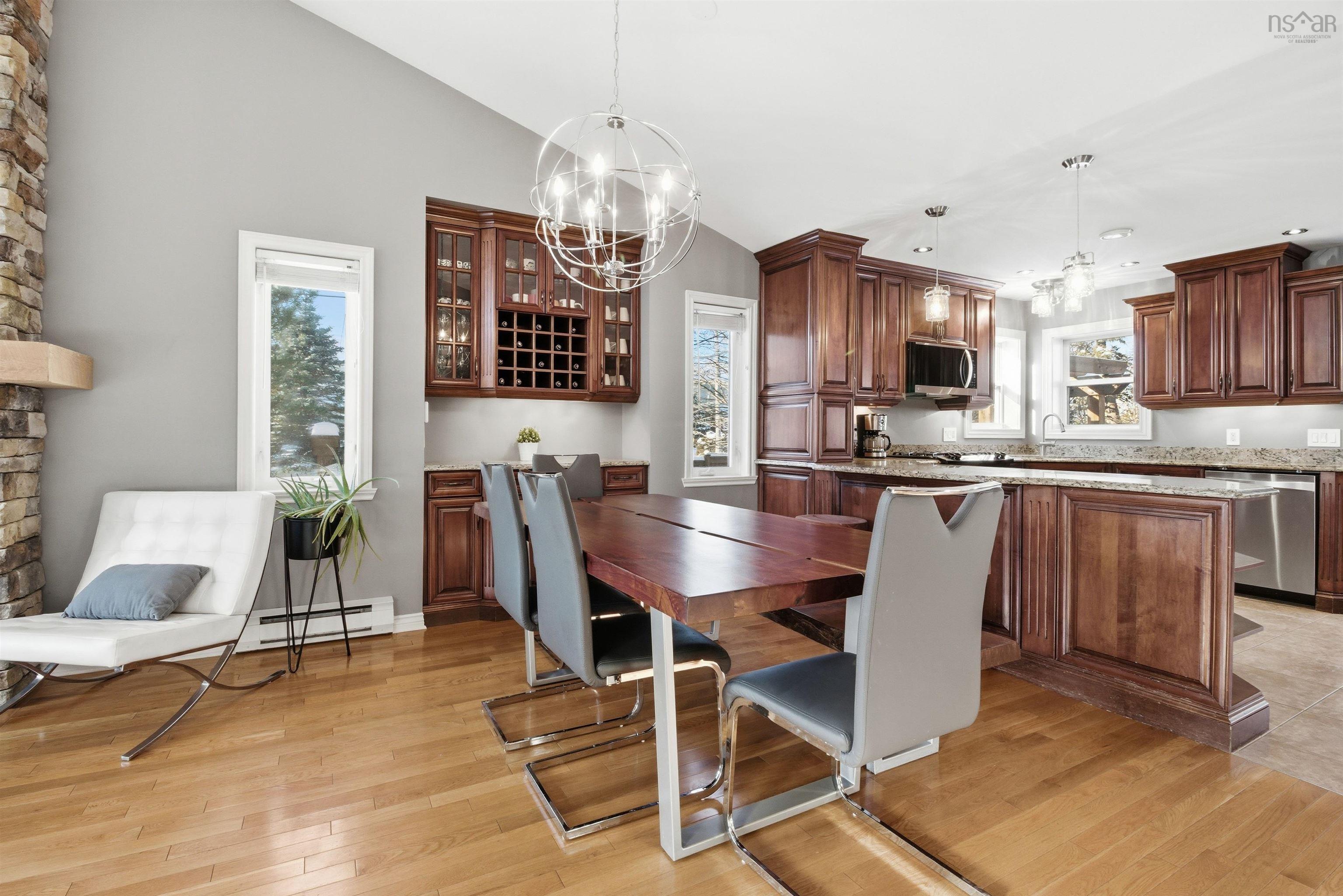 $799,900.00: 3 Lowe Court, Bedford