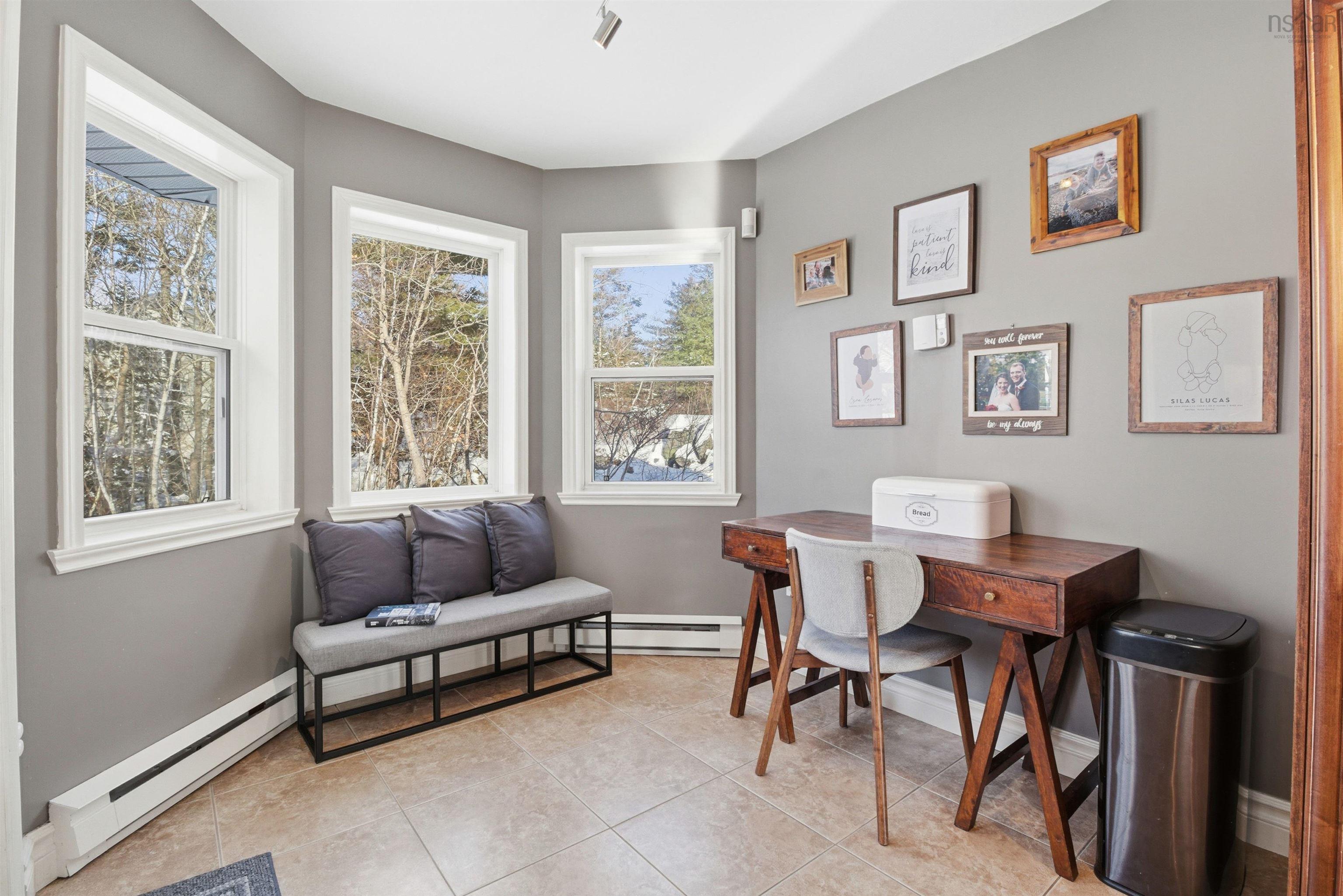 $799,900.00: 3 Lowe Court, Bedford