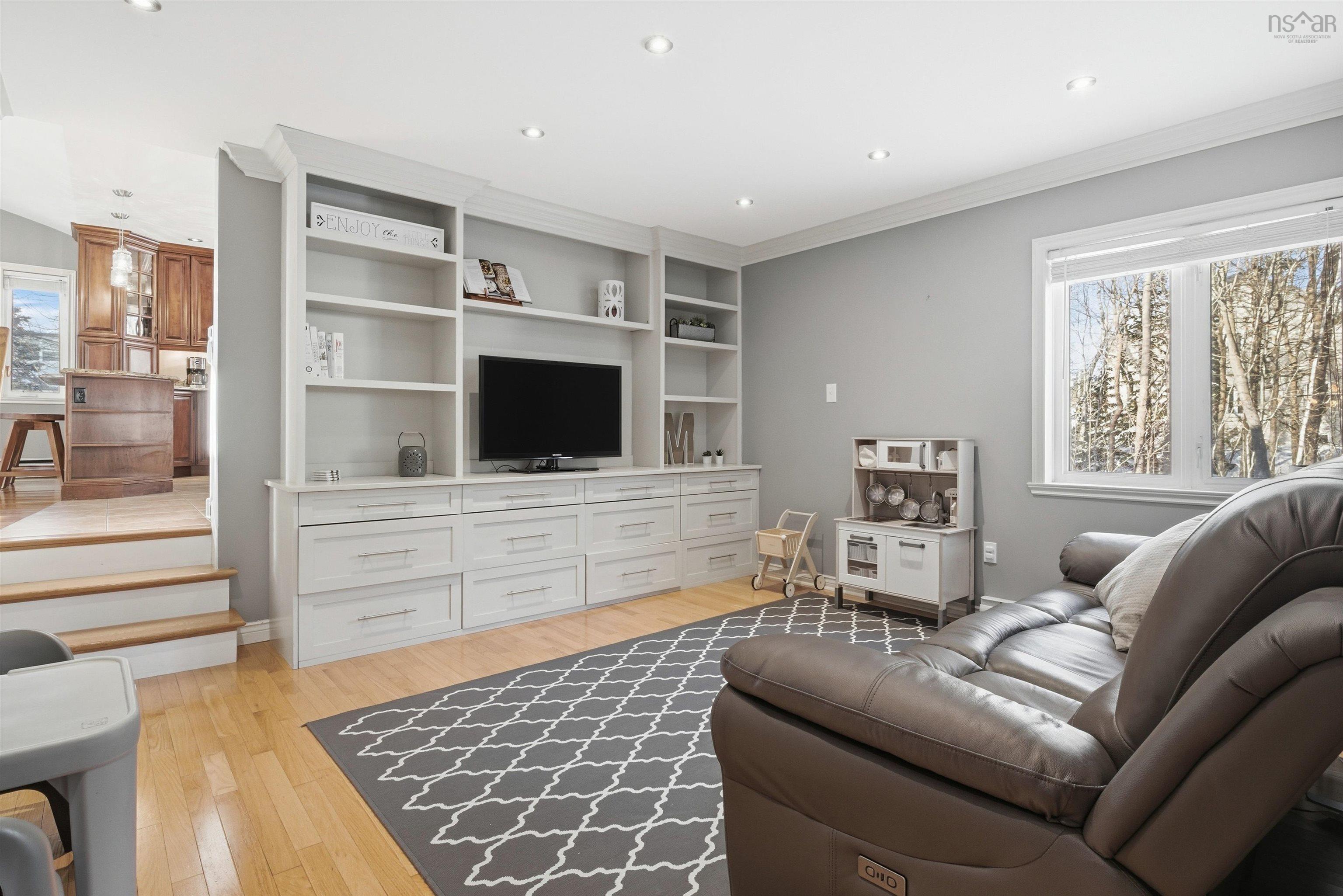 $799,900.00: 3 Lowe Court, Bedford