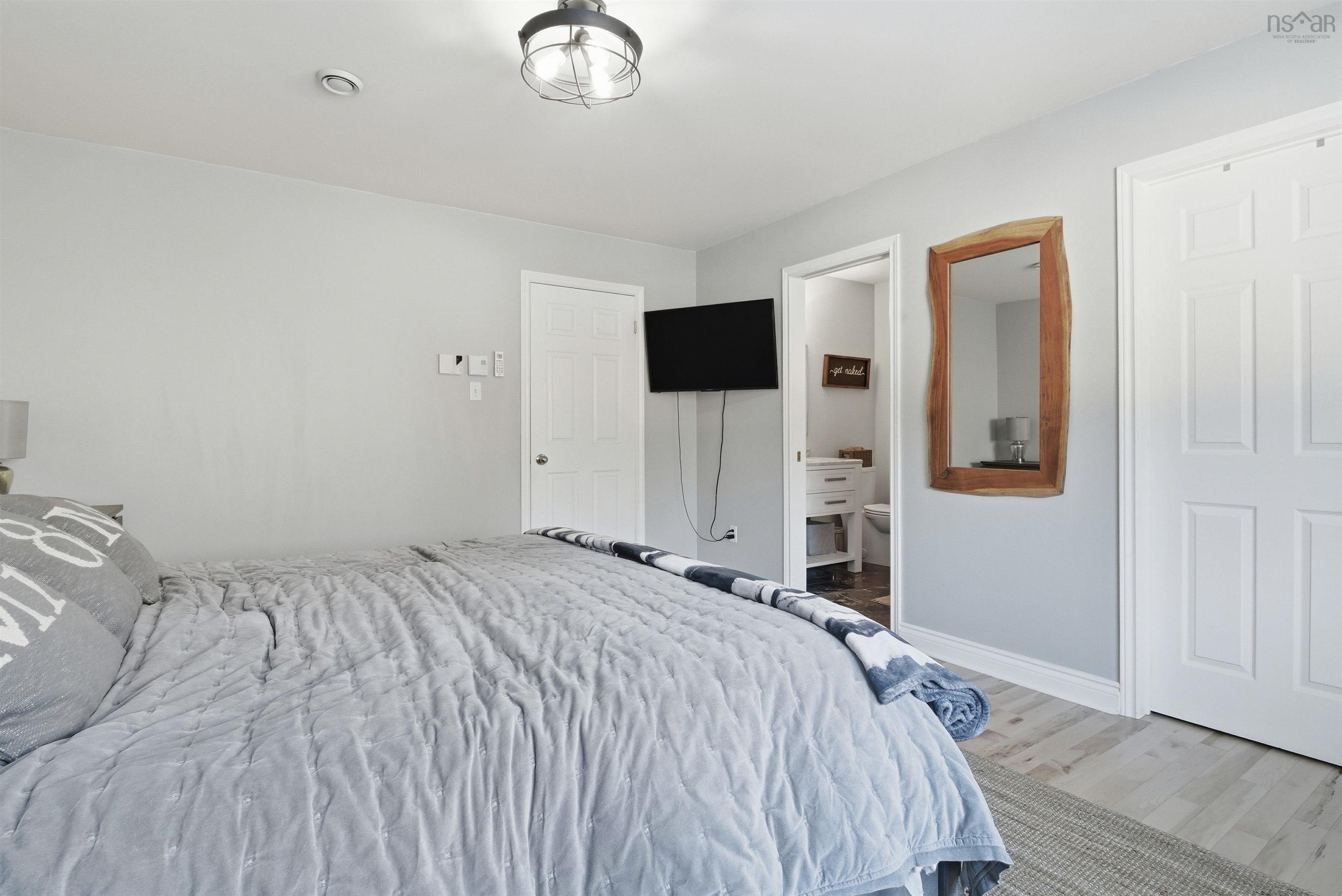 $799,900.00: 3 Lowe Court, Bedford