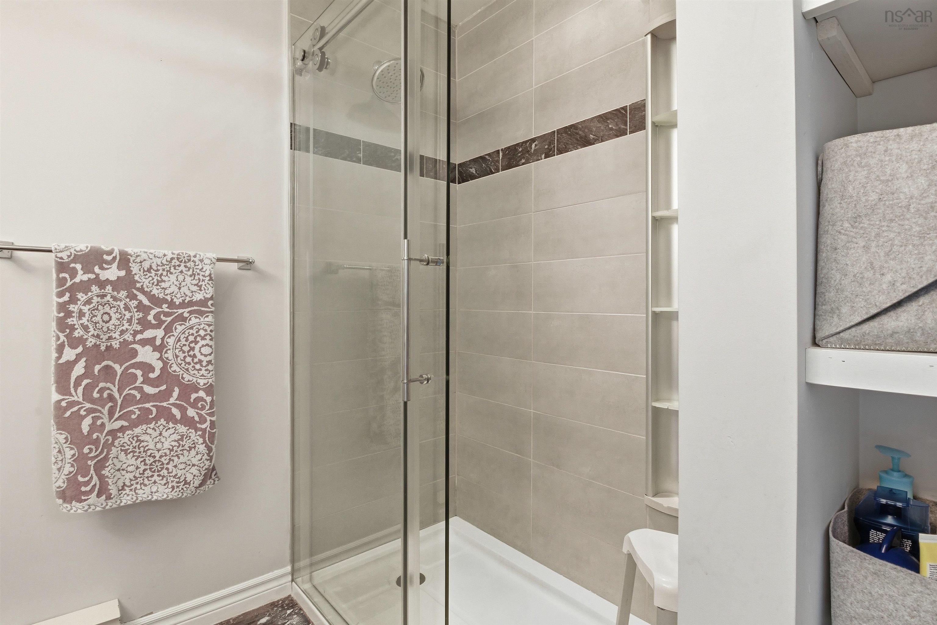 $799,900.00: 3 Lowe Court, Bedford