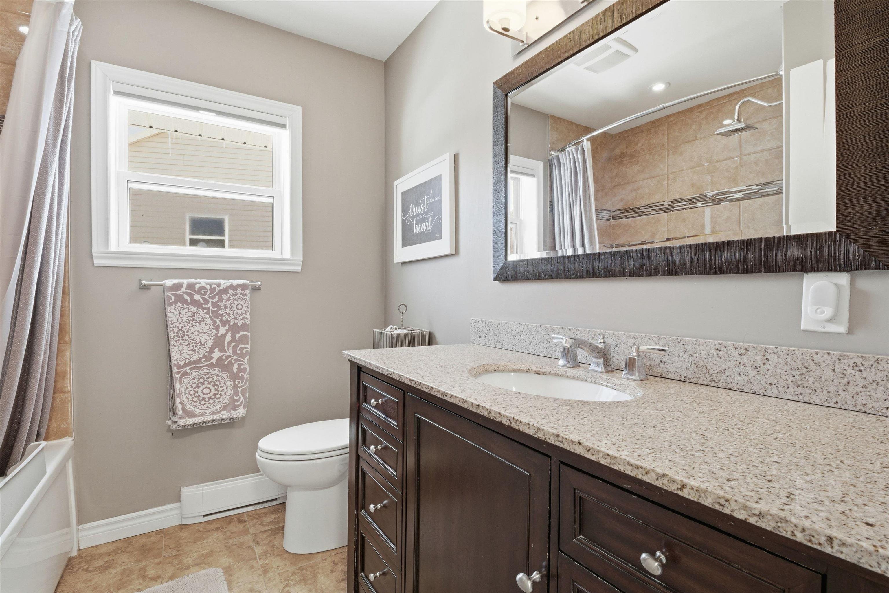 $799,900.00: 3 Lowe Court, Bedford