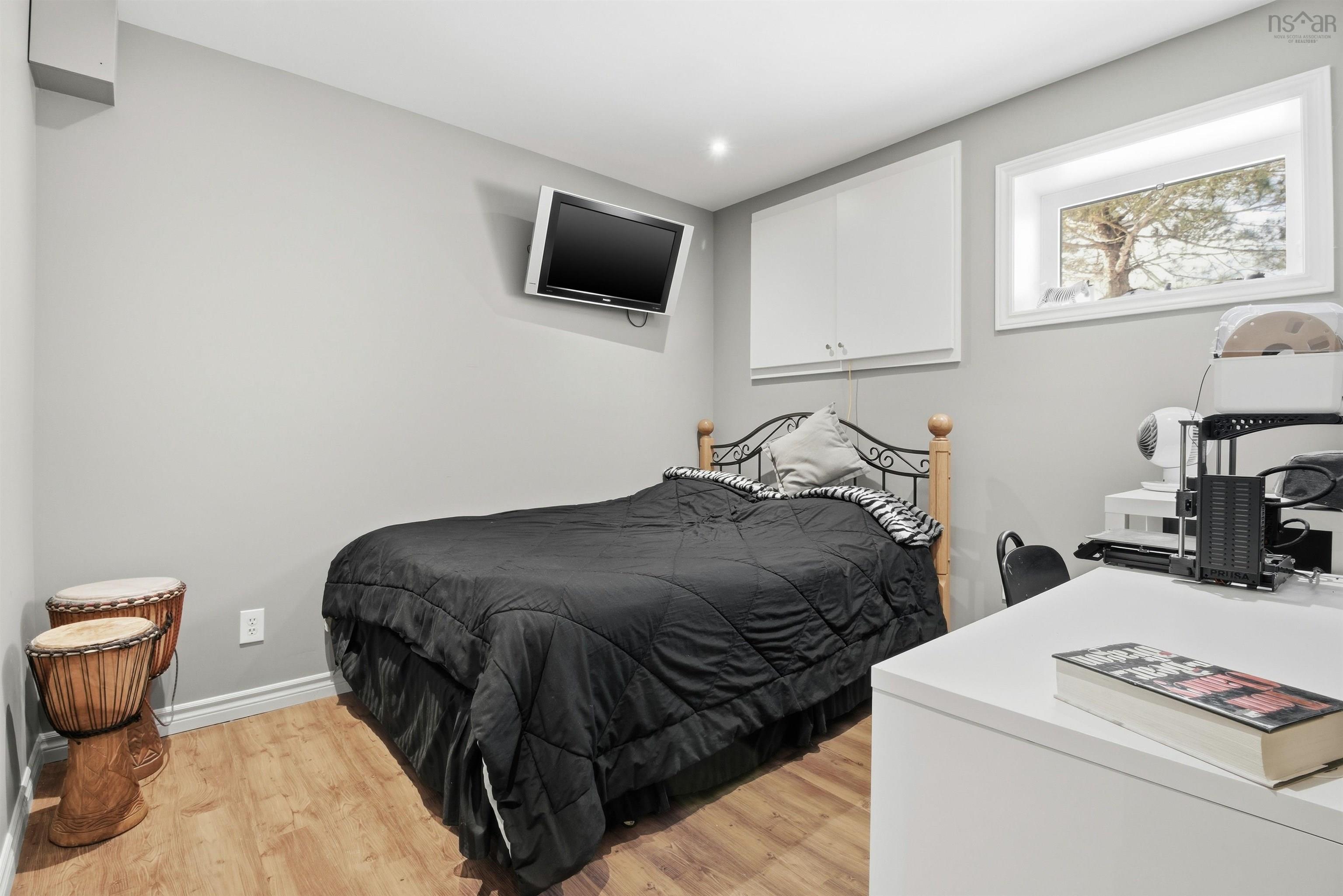 $799,900.00: 3 Lowe Court, Bedford