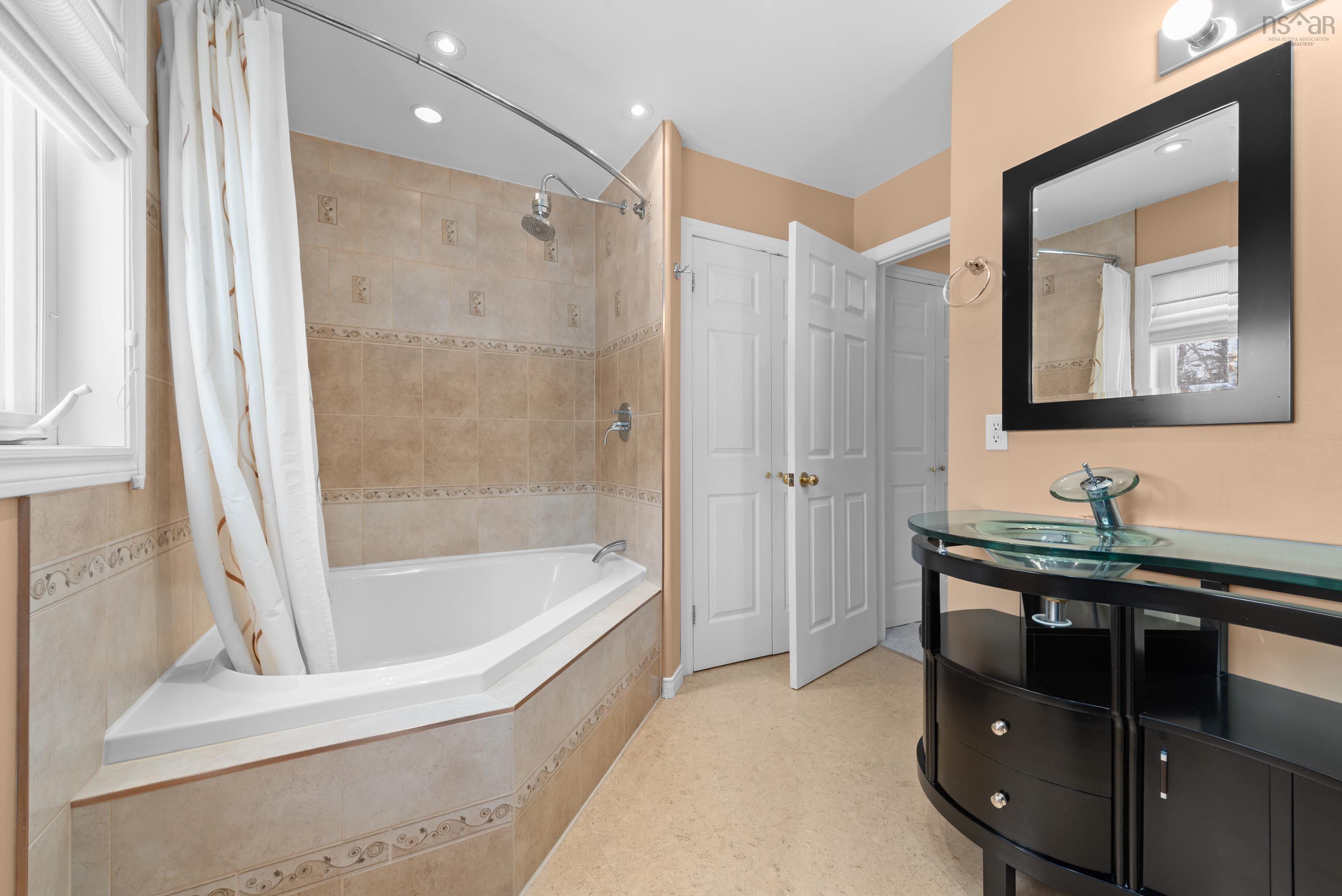 $599,900.00: 617 Highway 277, Dutch Settlement