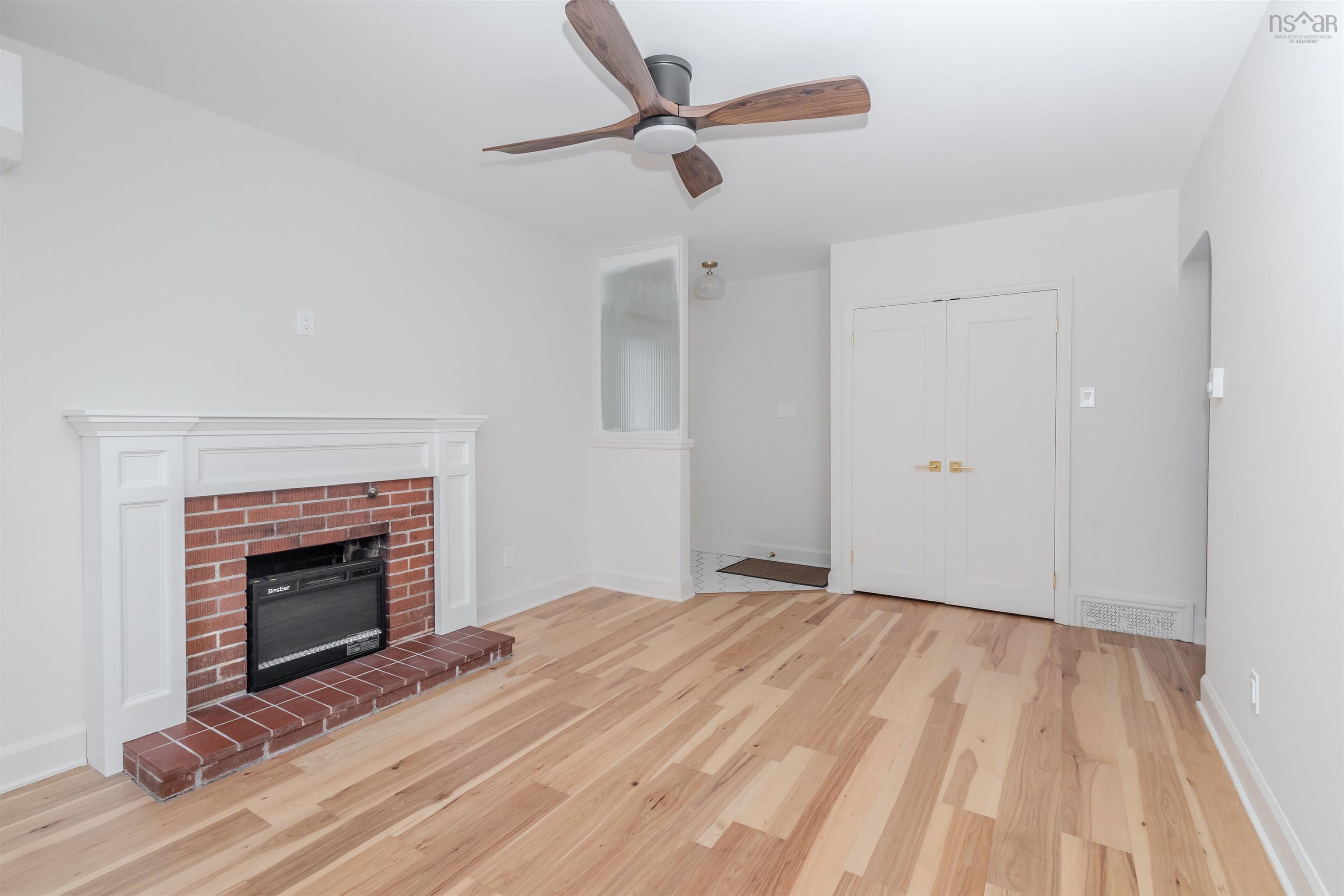 $299,888.00: 19 louisa Street, Sydney