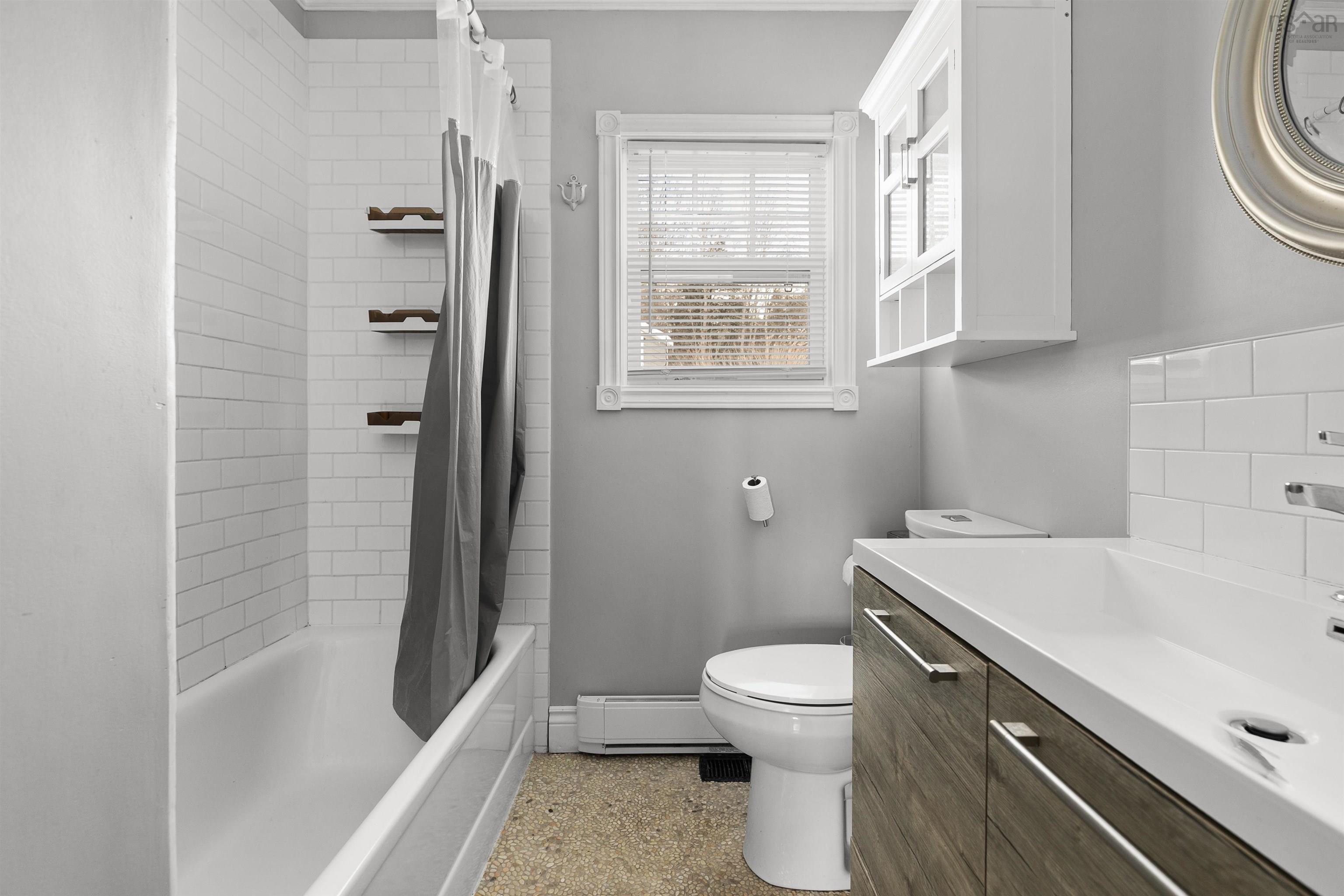 $429,000.00: 4642 Highway 3, Marriott