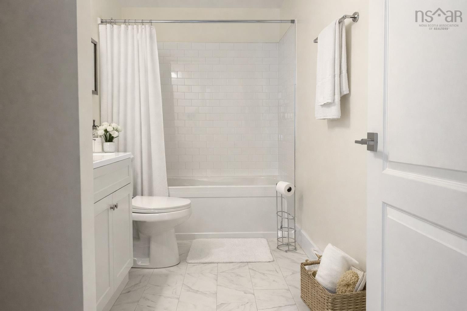 $389,900.00: 78 Whistle Stop Court, Westchester