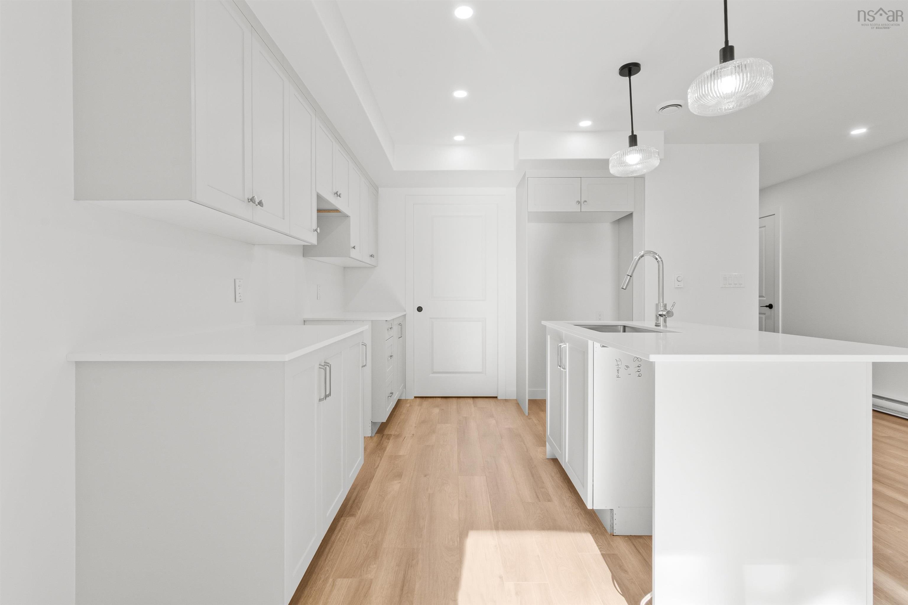 $665,900.00: SMD-5A 42 Simona Drive, Dartmouth