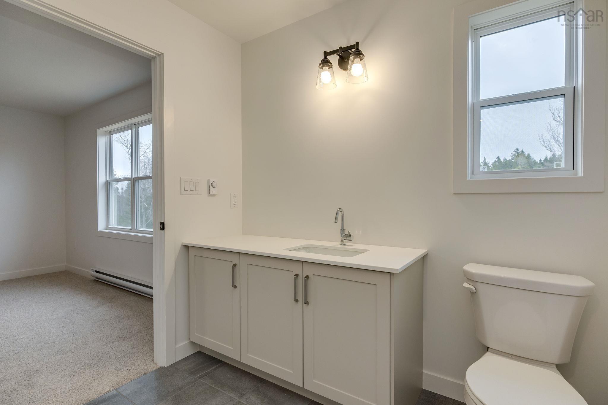 $665,900.00: SMD-5B 44 Simona Drive, Dartmouth