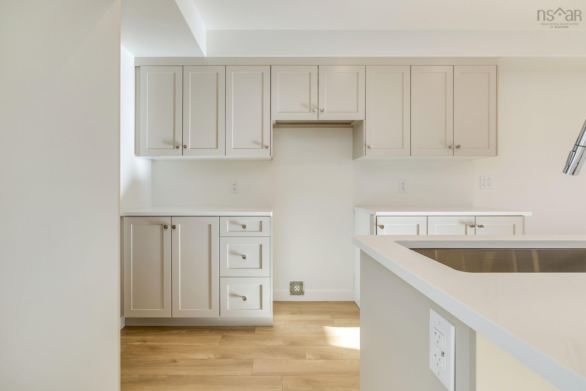 $659,900.00: SMD-6B 50 Simona Drive, Dartmouth