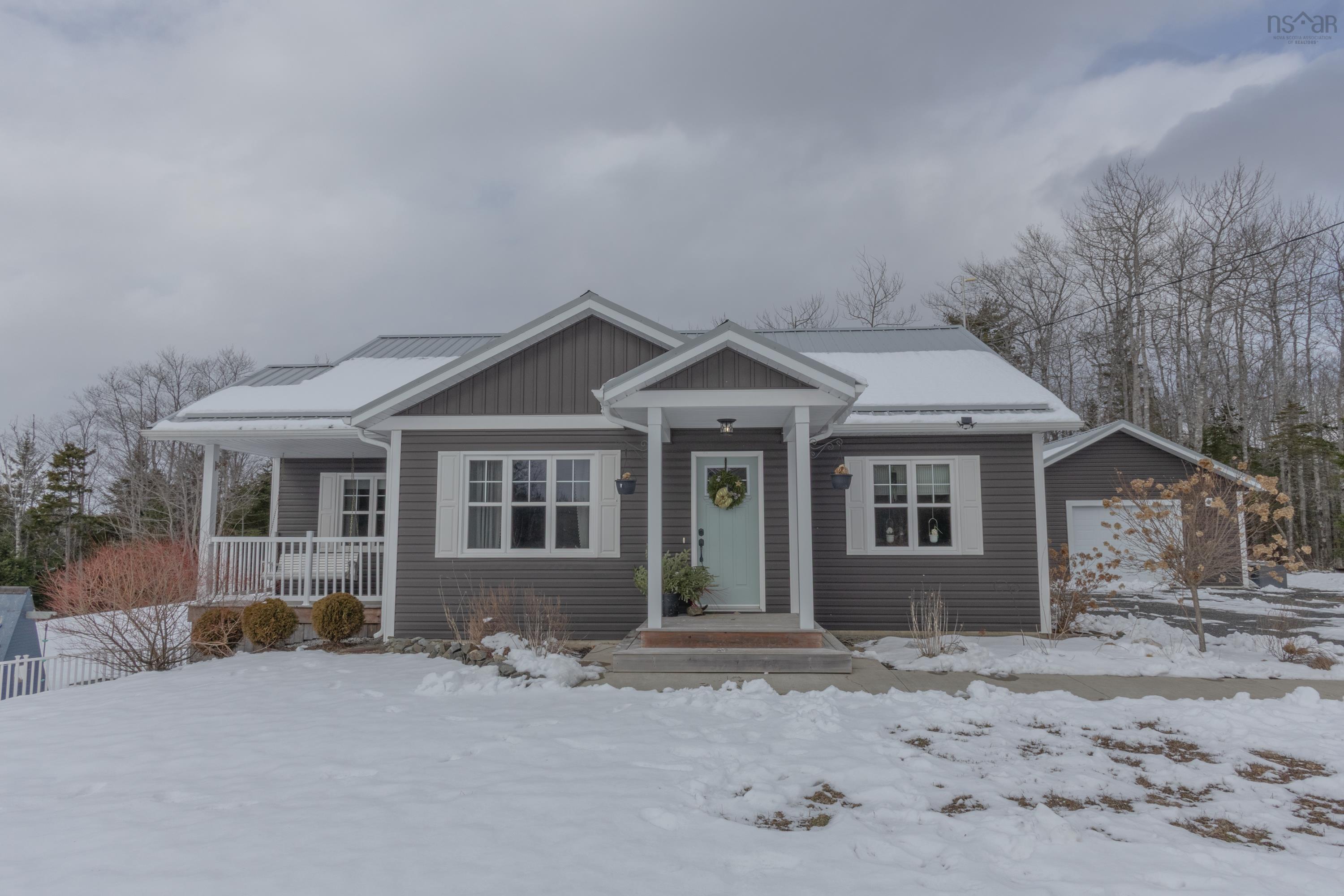 $524,900.00: 3389 Highway 340 Highway, Carleton