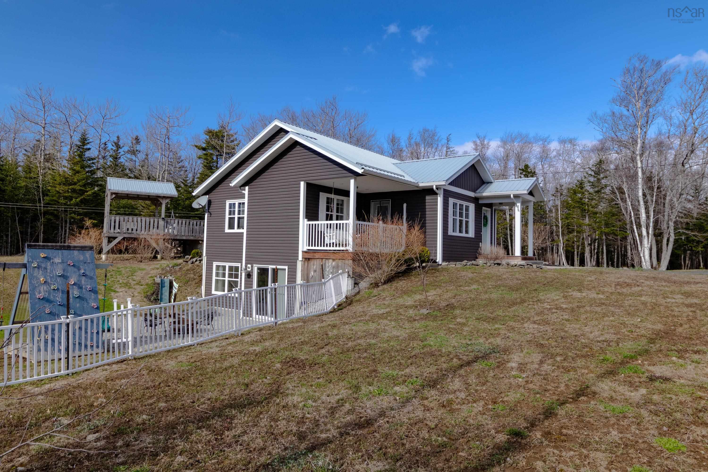 $499,900.00: 3389 Highway 340 Highway, Carleton