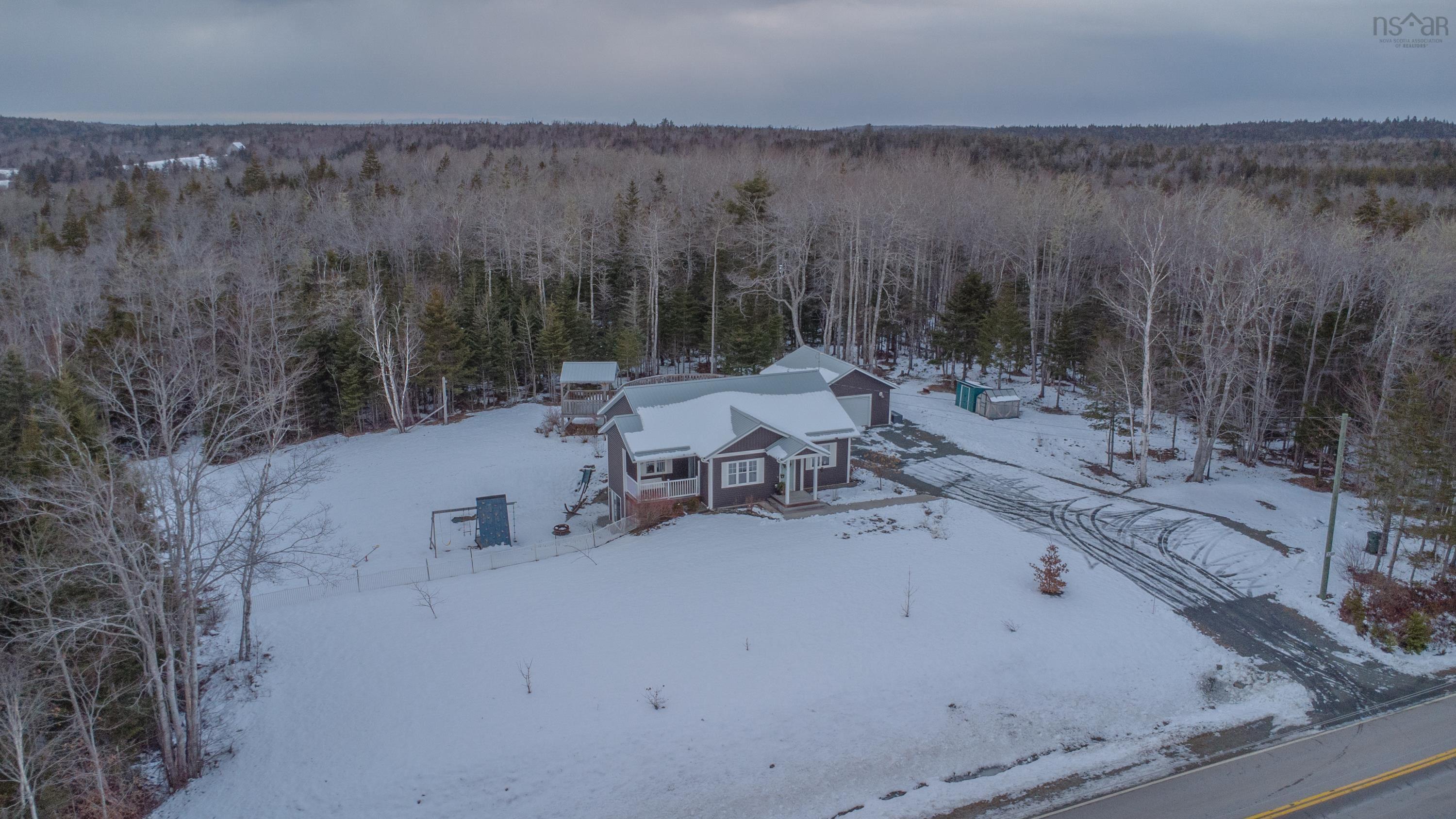 $524,900.00: 3389 Highway 340 Highway, Carleton