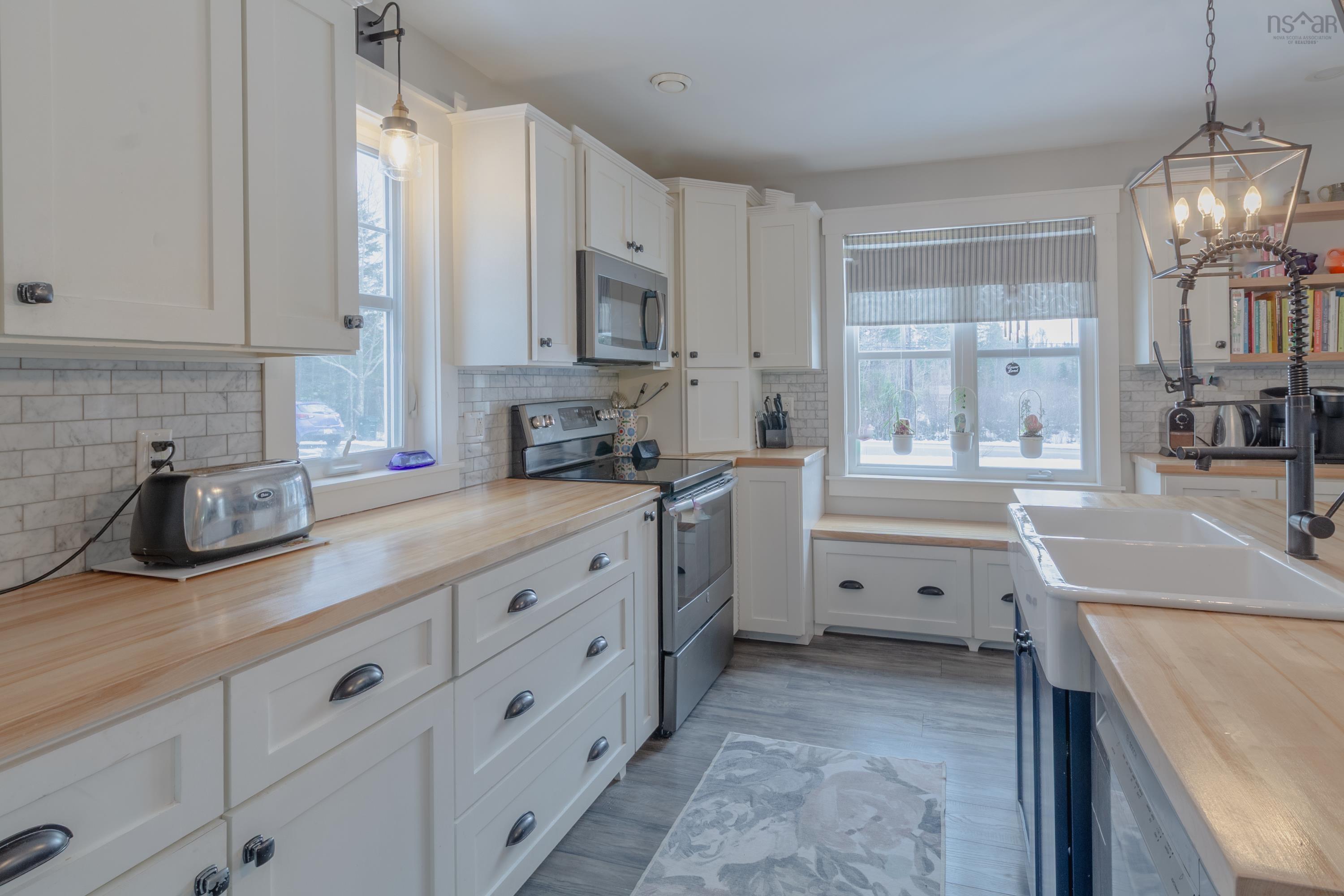 $499,900.00: 3389 Highway 340 Highway, Carleton