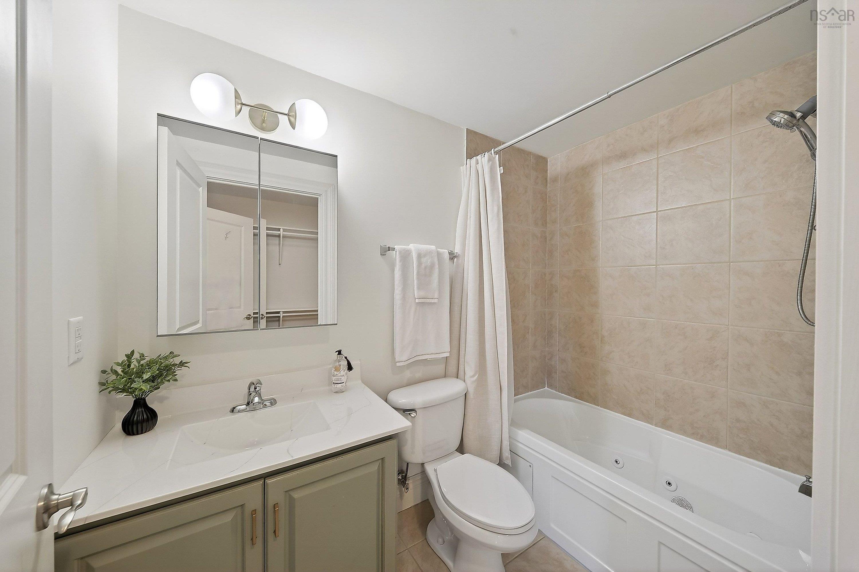 302 1270 Oxford Street, Halifax, NS (MLS 202601744)