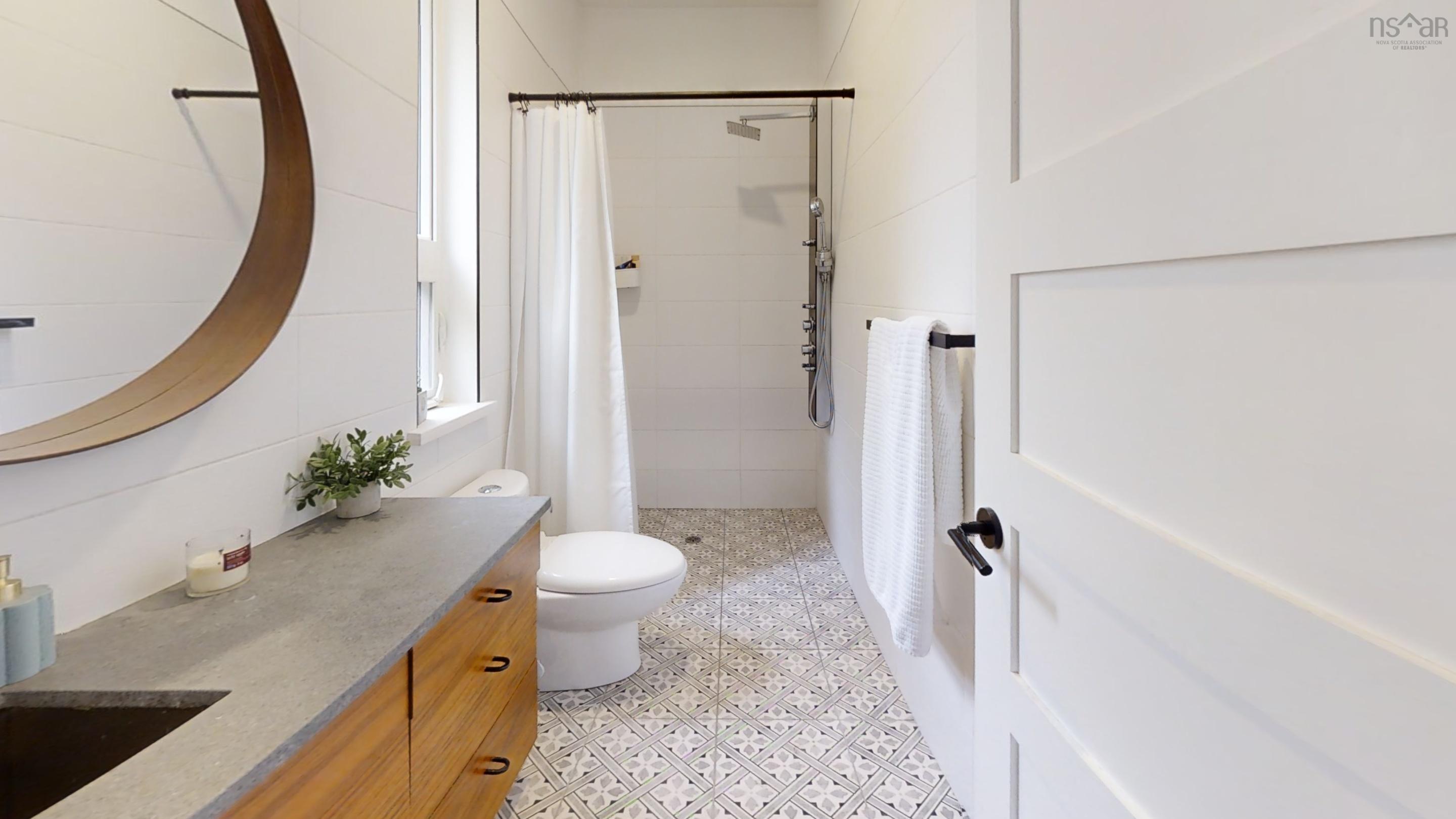 $1,499,900.00: 65 Jessicas Way, Greenwich