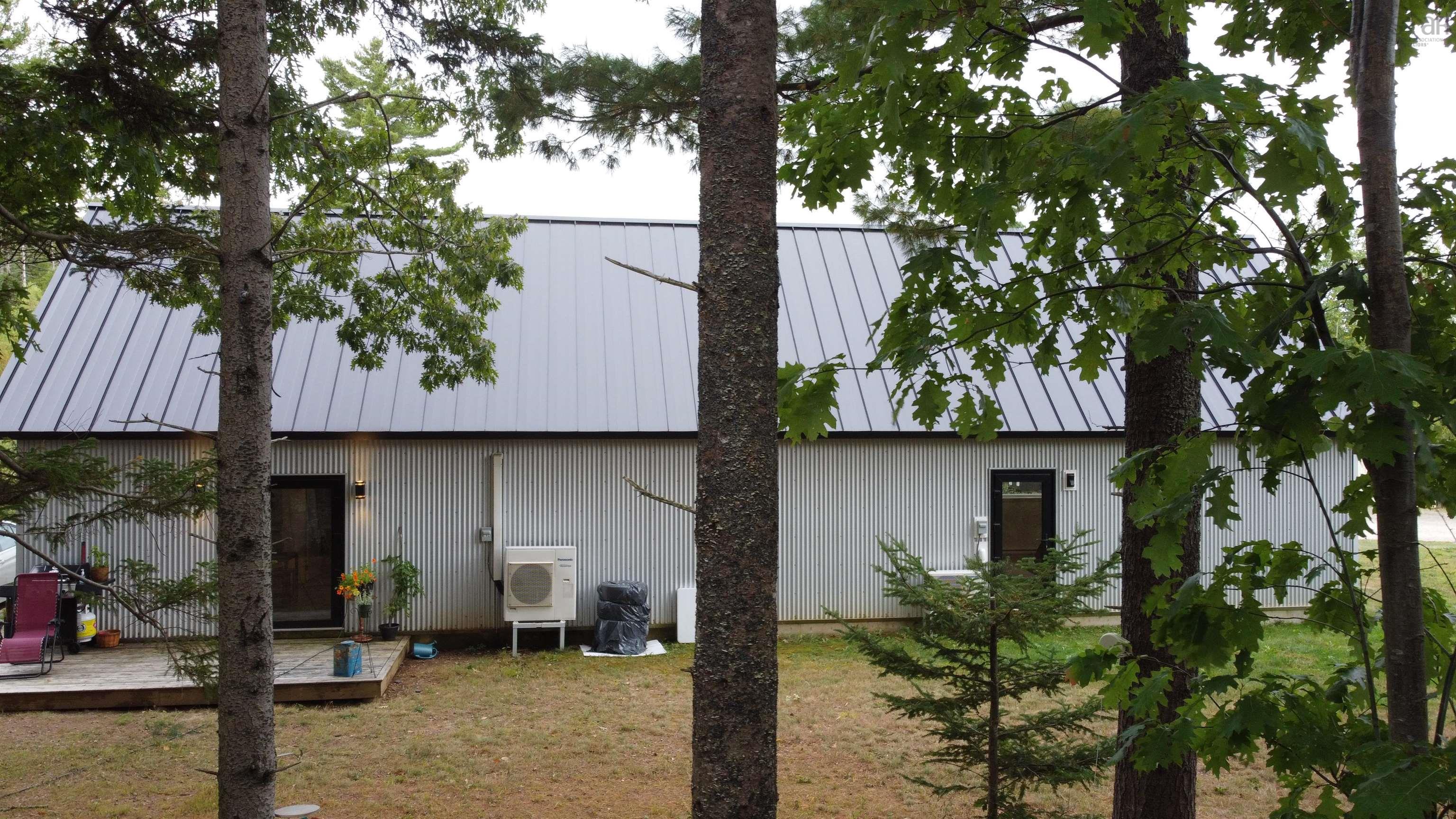 $1,499,900.00: 65 Jessicas Way, Greenwich