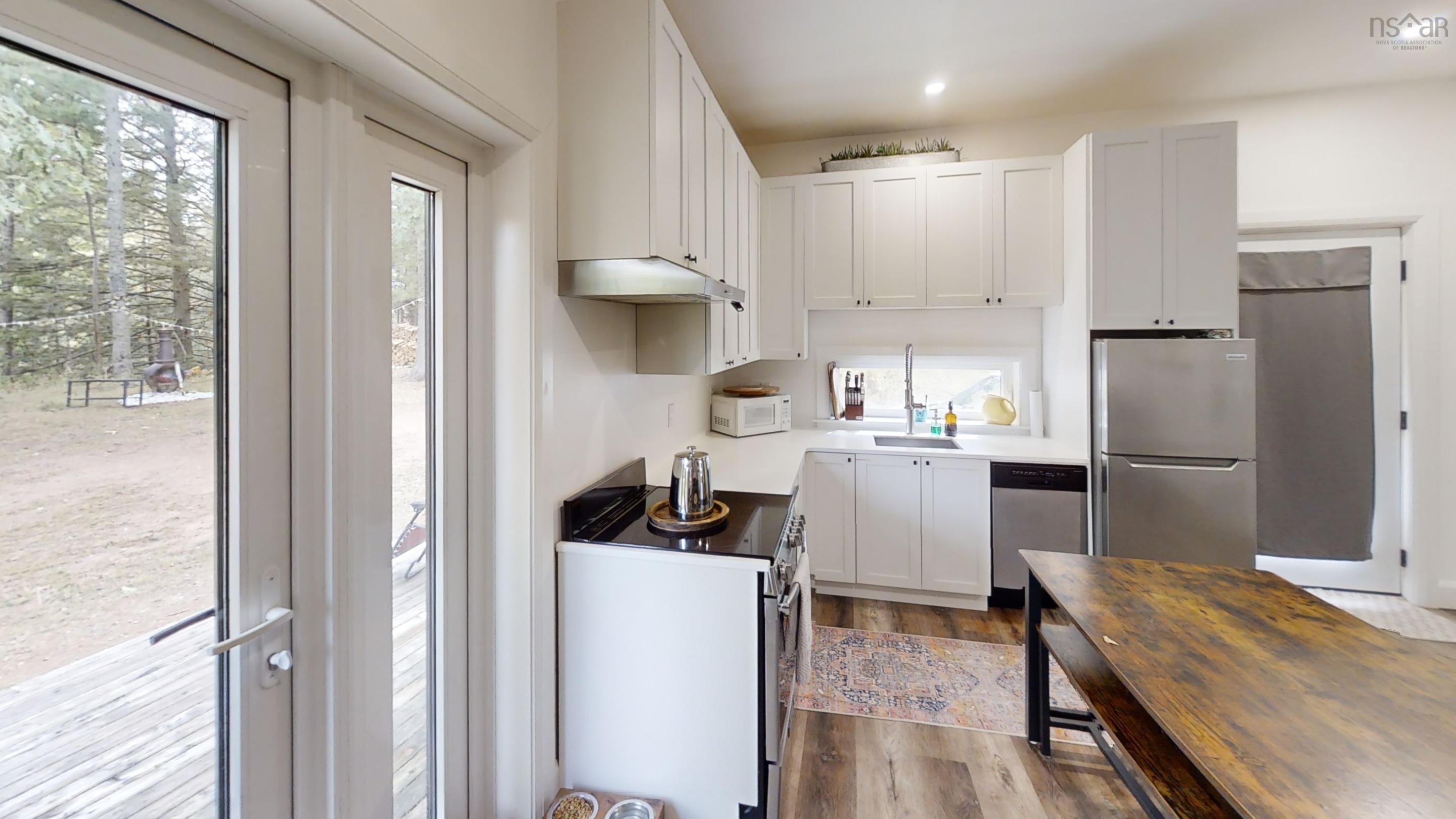 $1,499,900.00: 65 Jessicas Way, Greenwich