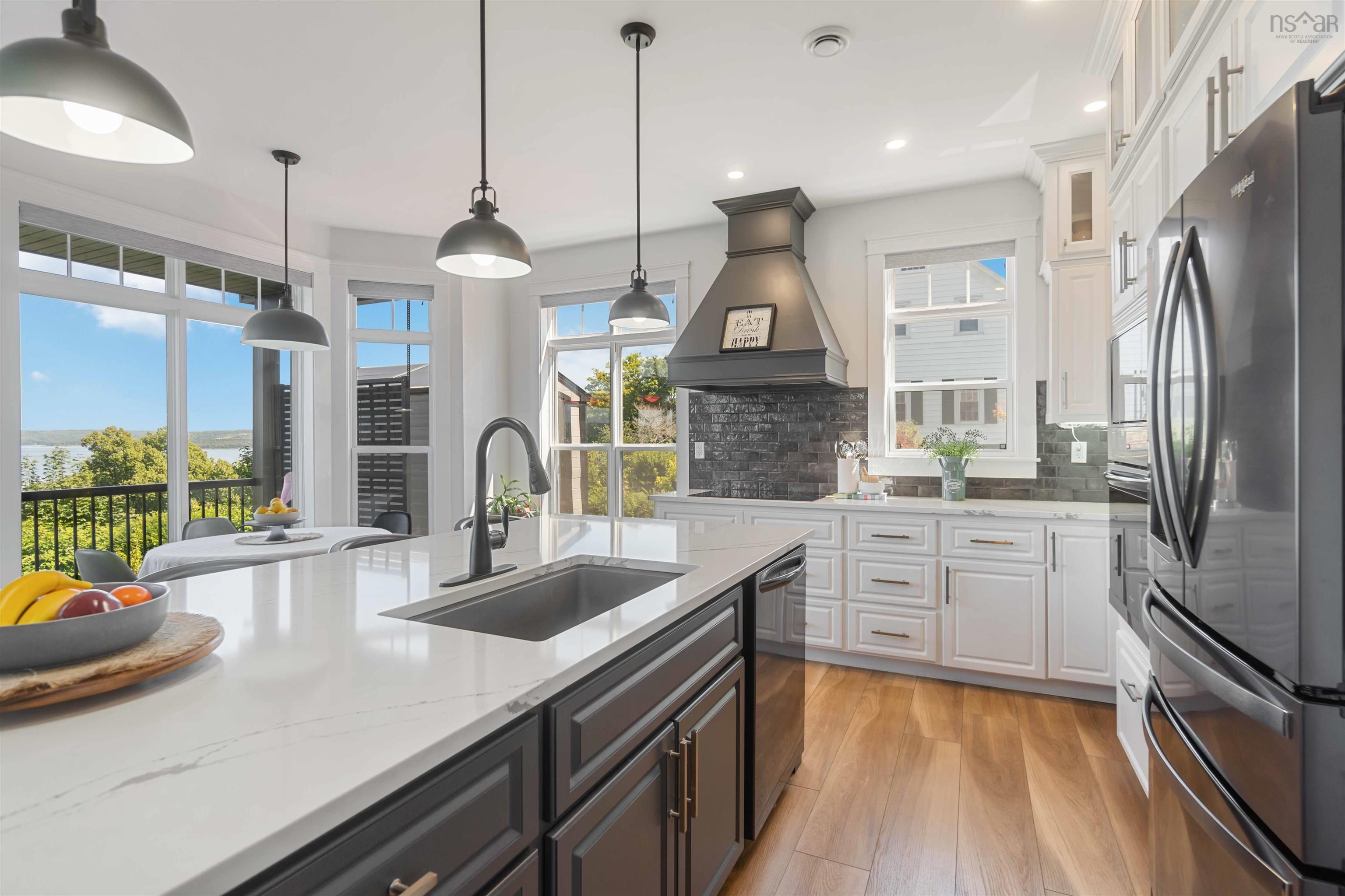 $989,000.00: 180 King Street, Digby