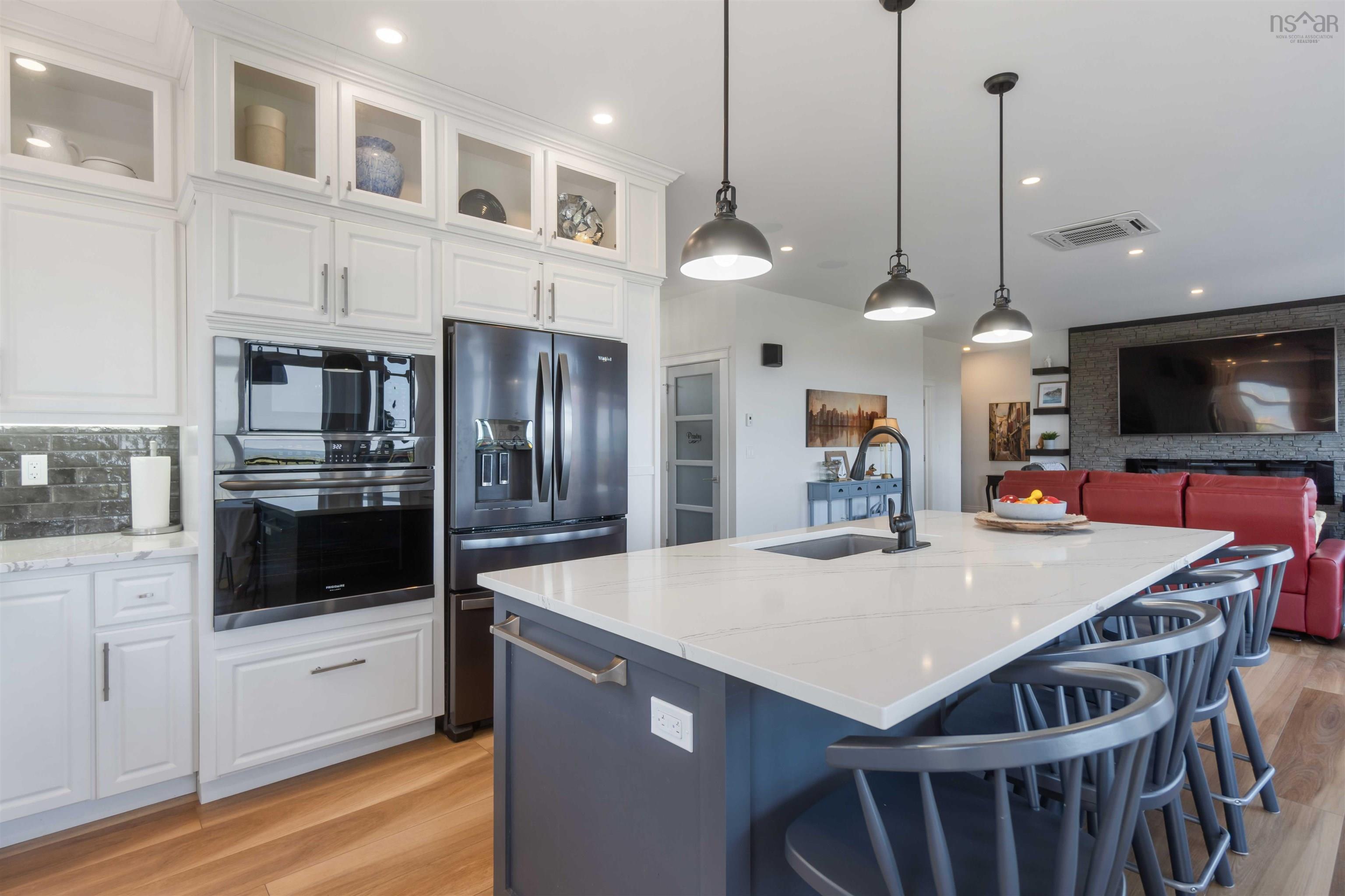 $989,000.00: 180 King Street, Digby