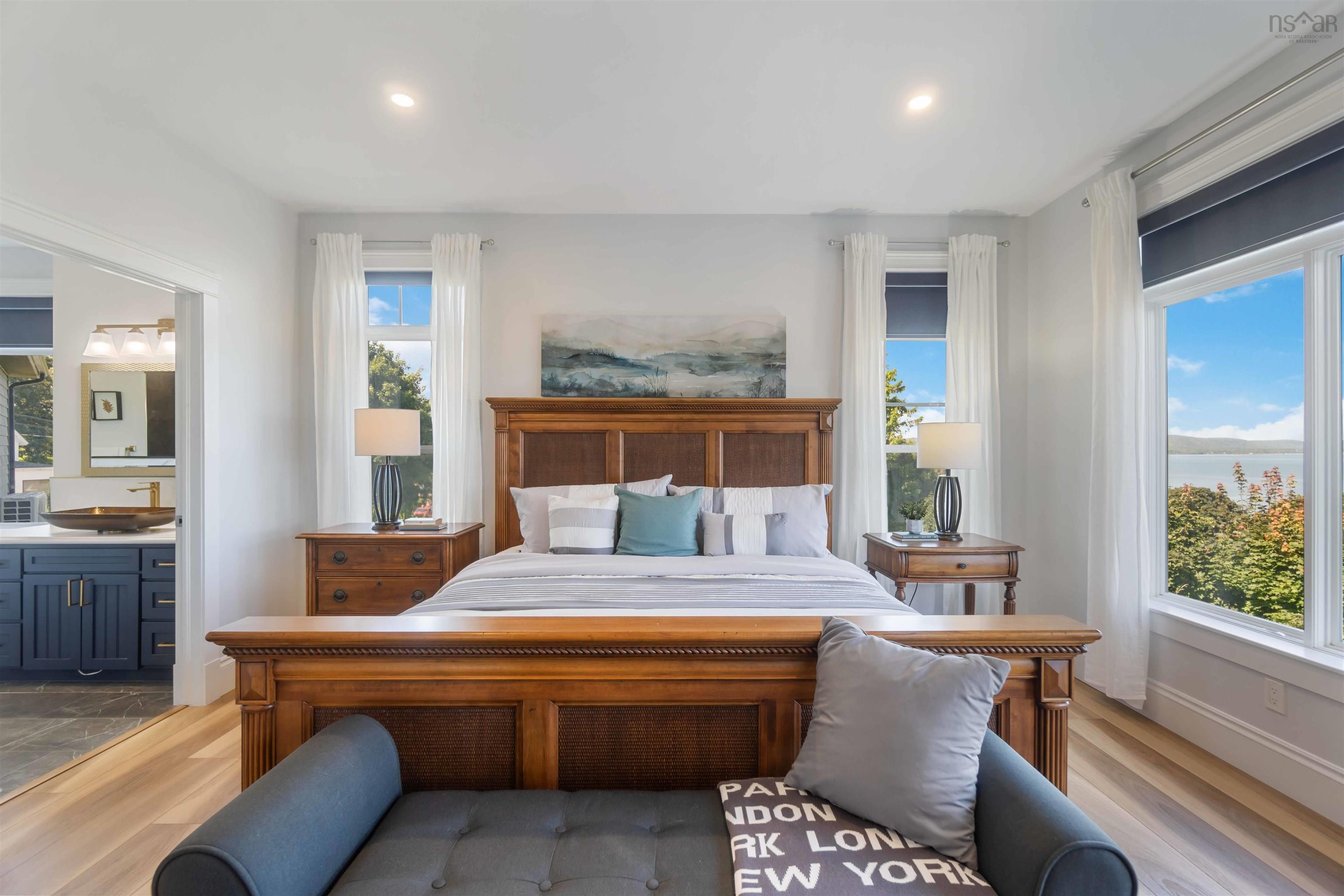 $989,000.00: 180 King Street, Digby