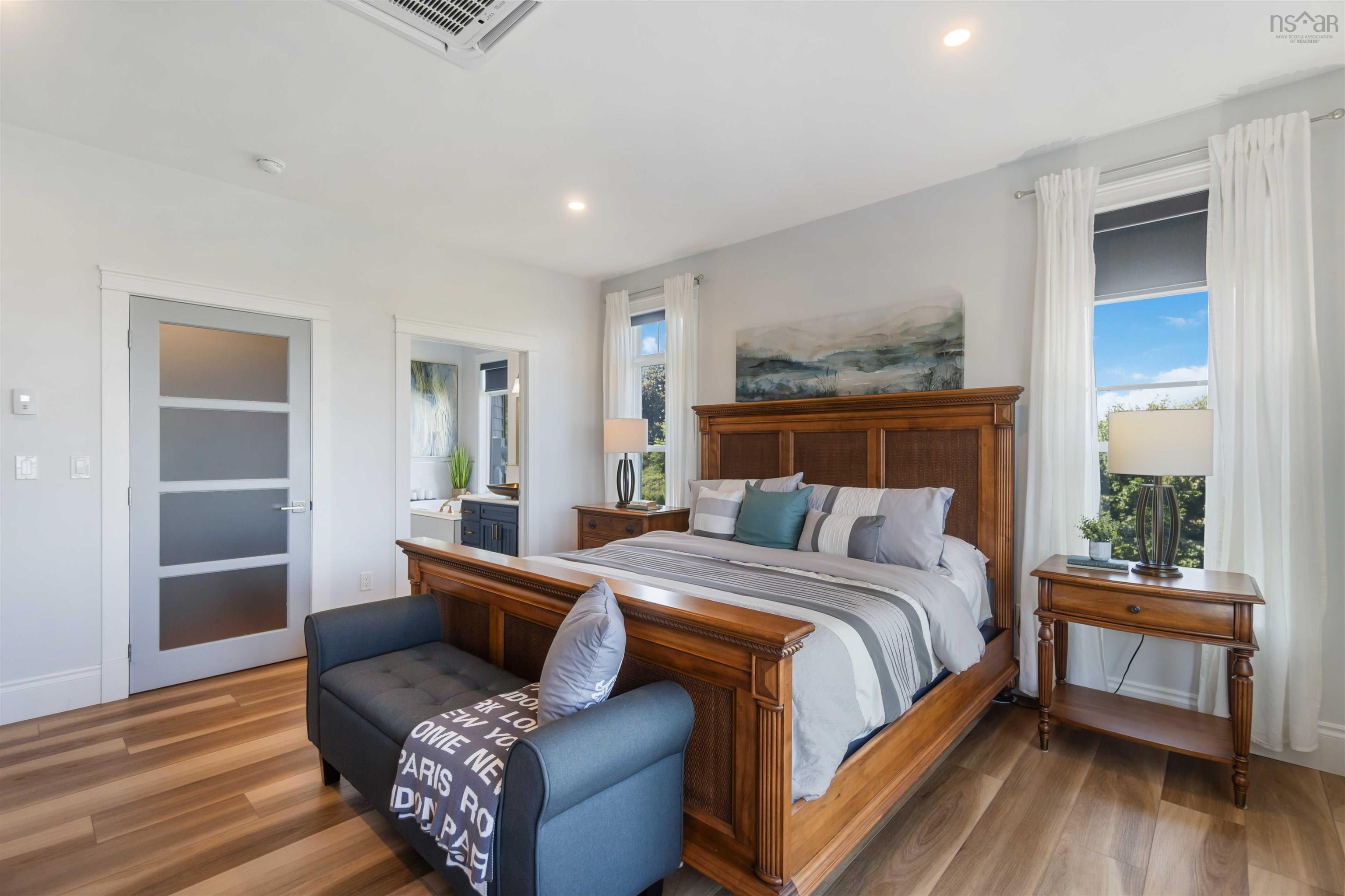 $989,000.00: 180 King Street, Digby