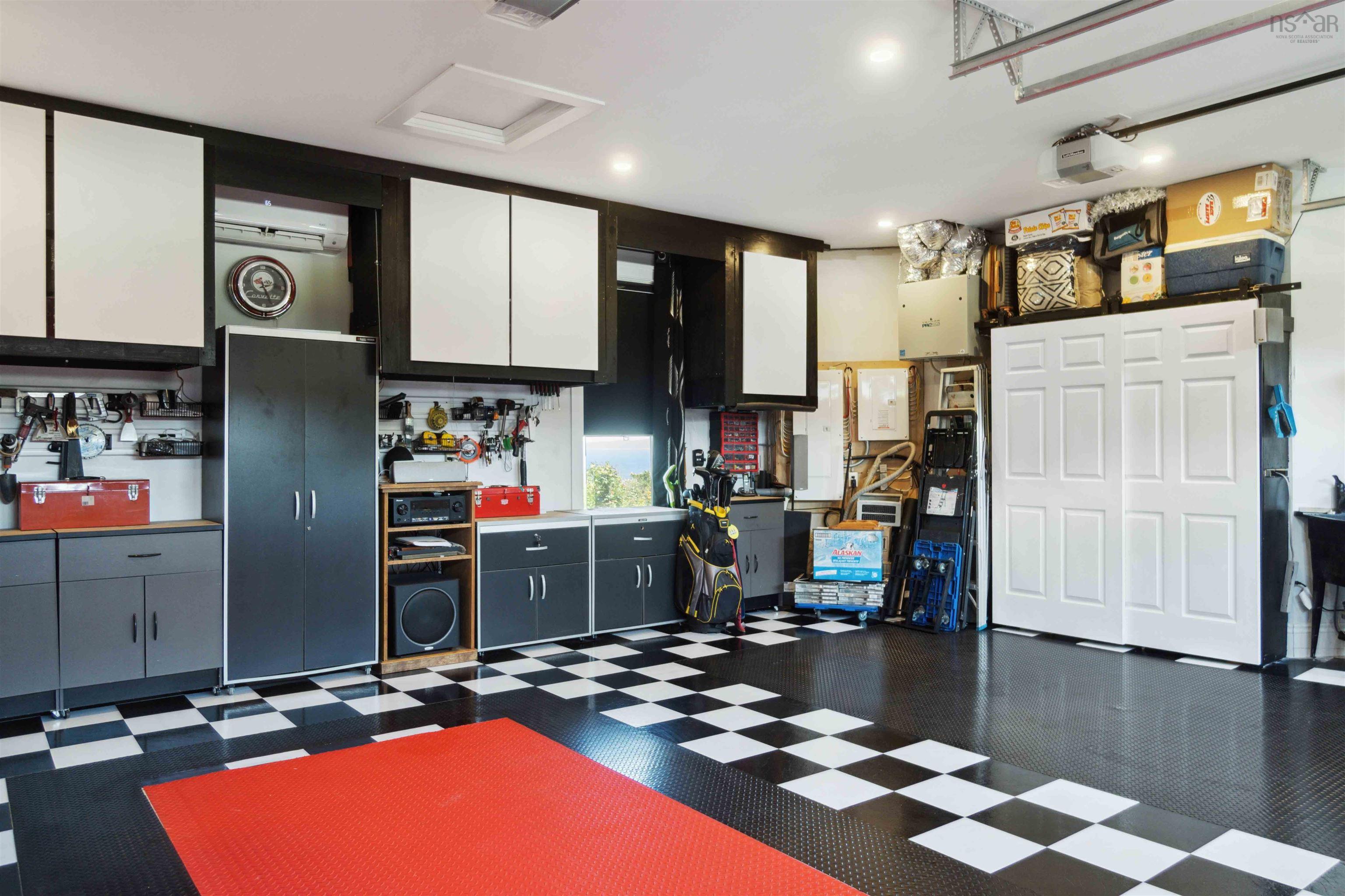 $989,000.00: 180 King Street, Digby