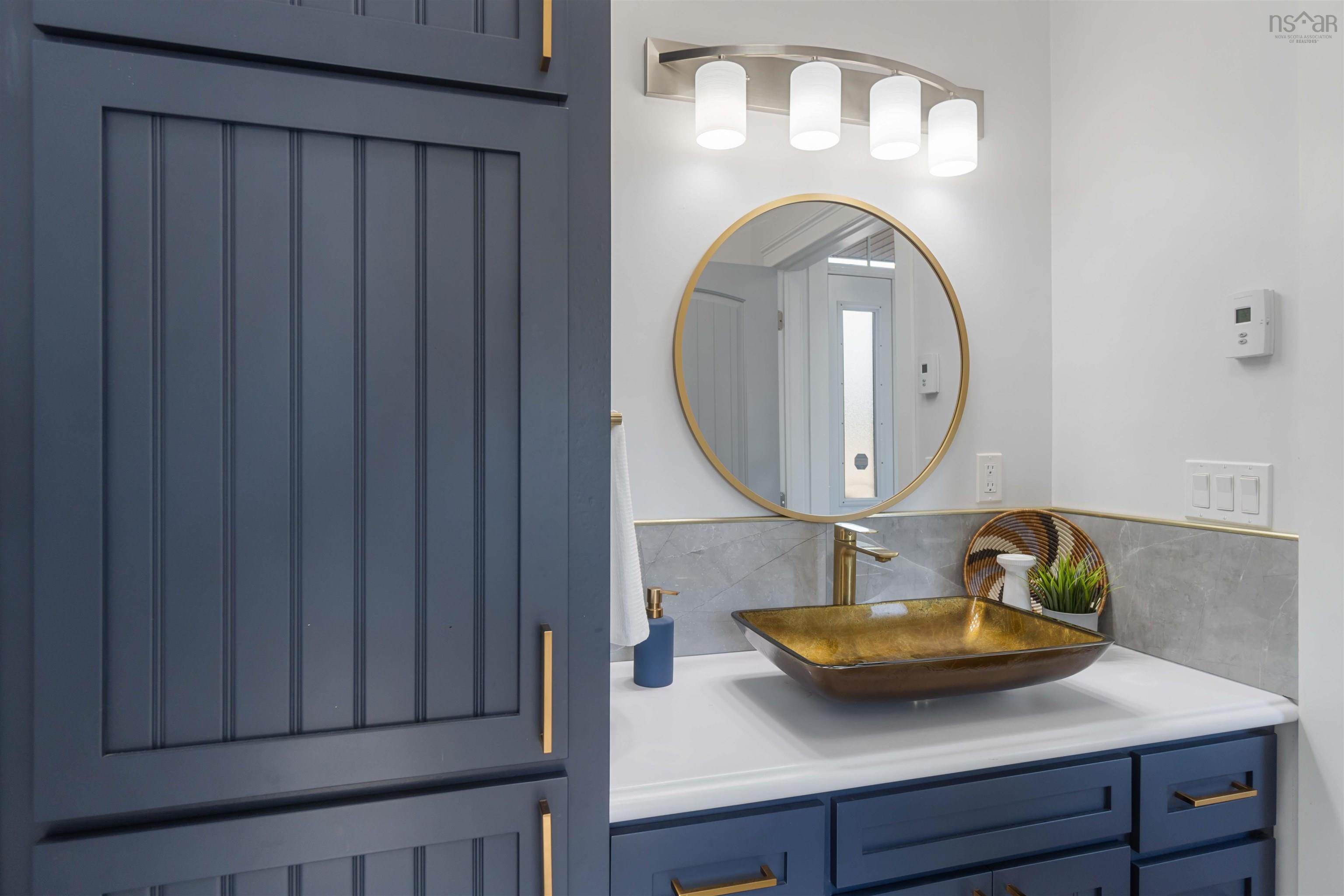 $989,000.00: 180 King Street, Digby