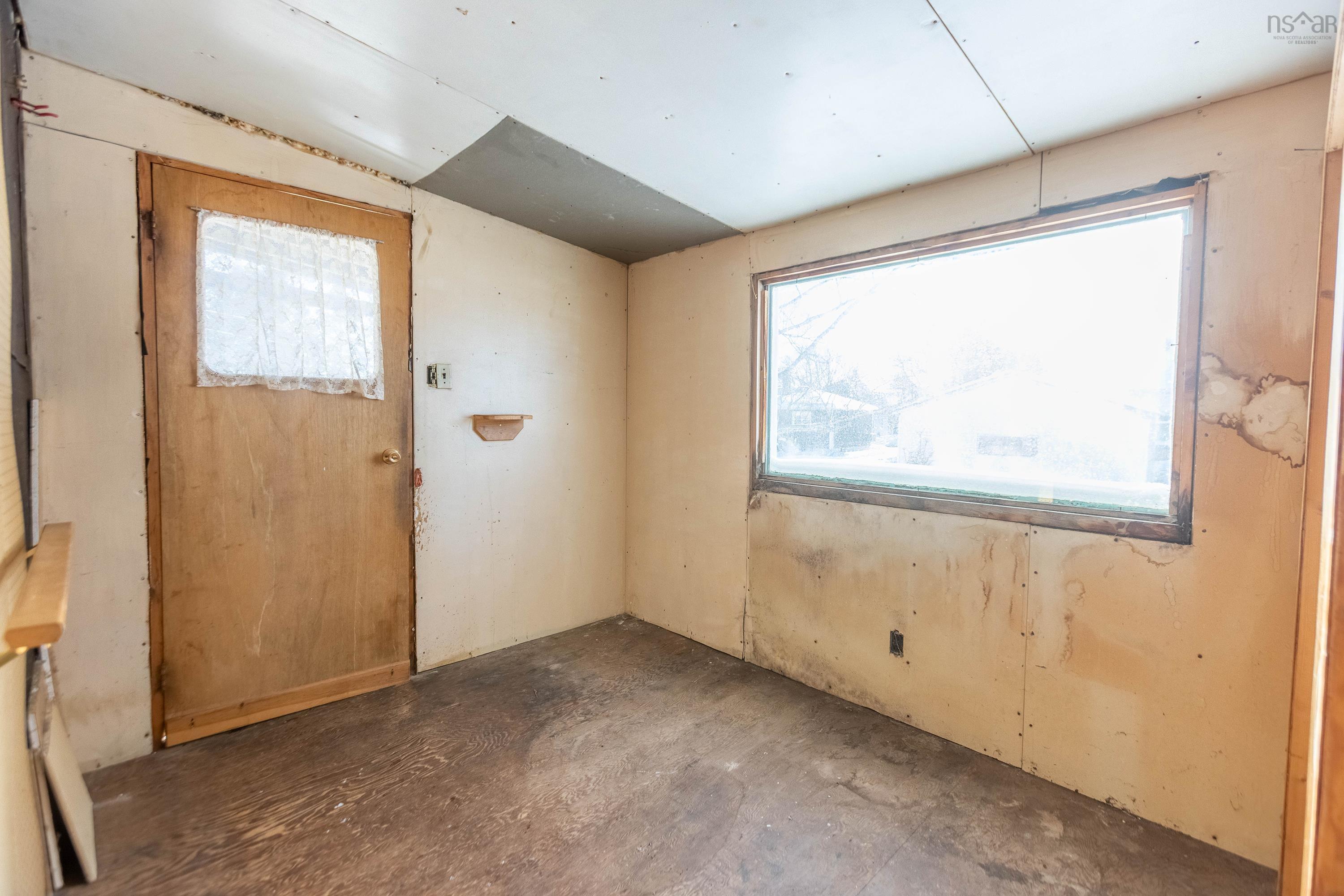 $159,900.00: 1 Boylston Avenue, Amherst