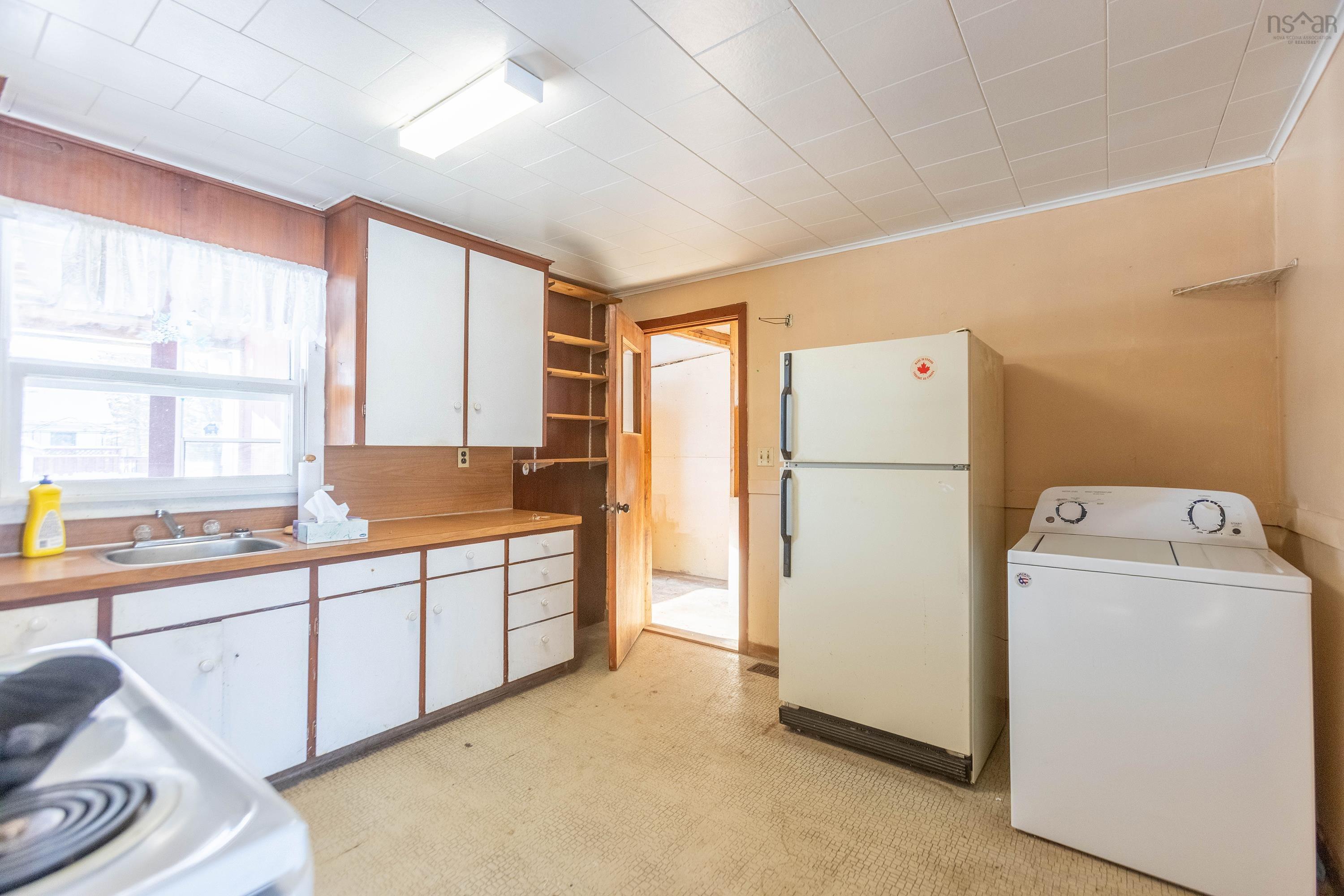 $159,900.00: 1 Boylston Avenue, Amherst