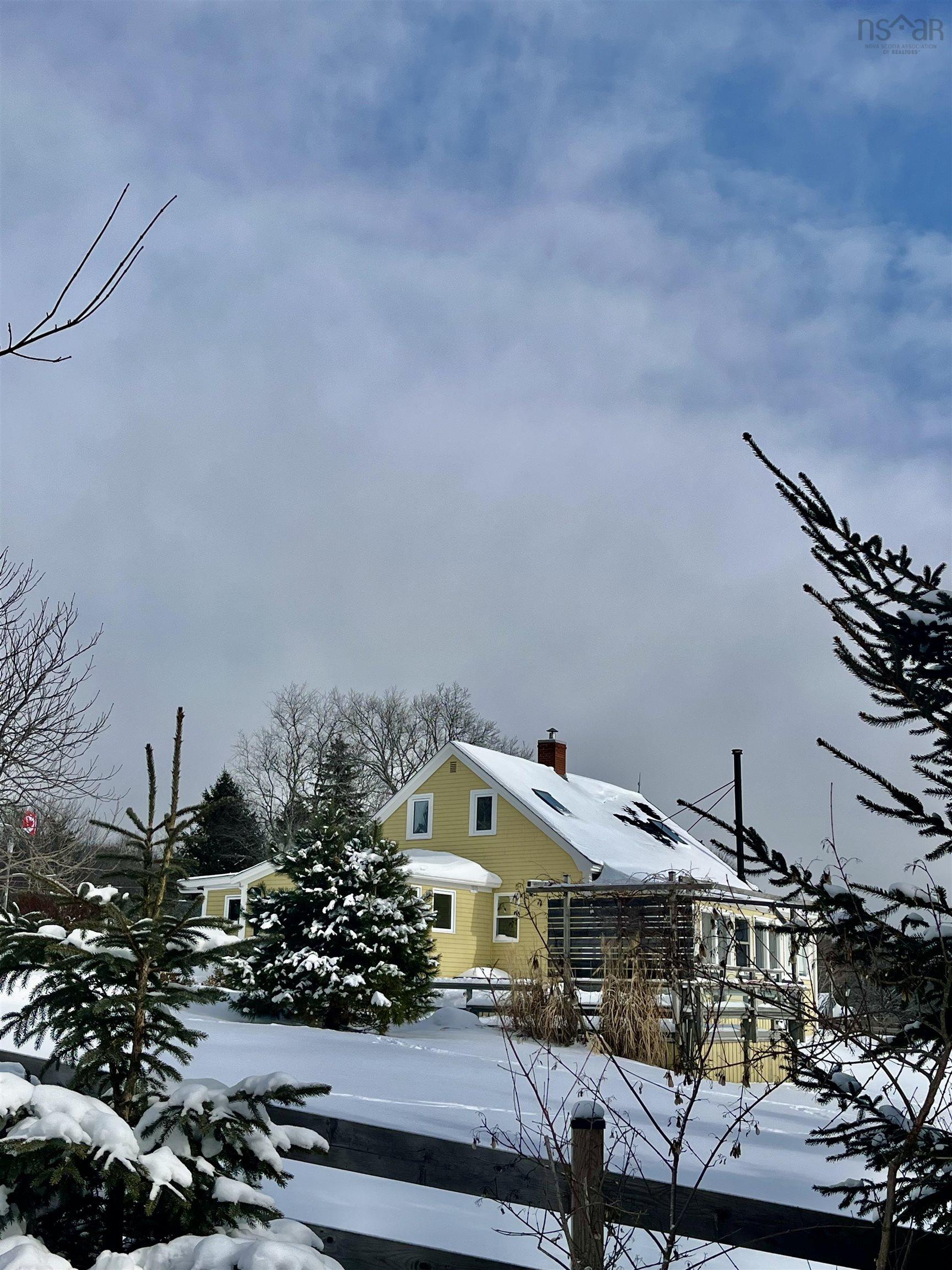 $1,450,000.00: 90 Eisenhauer Road, Oakland