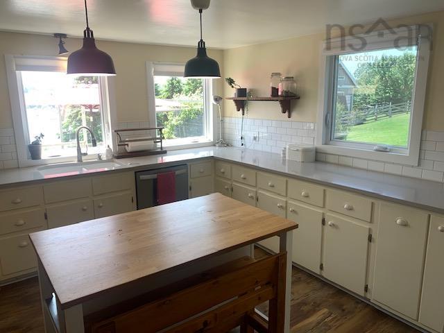 $1,450,000.00: 90 Eisenhauer Road, Oakland