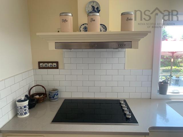 $1,450,000.00: 90 Eisenhauer Road, Oakland