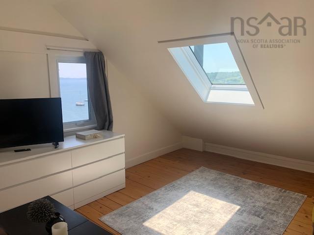 $1,450,000.00: 90 Eisenhauer Road, Oakland