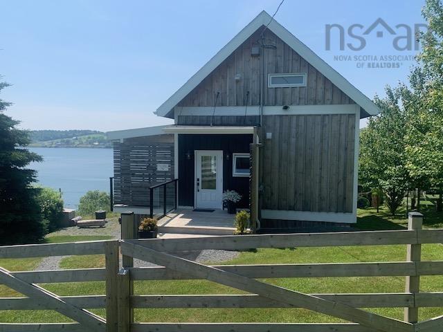 $1,450,000.00: 90 Eisenhauer Road, Oakland