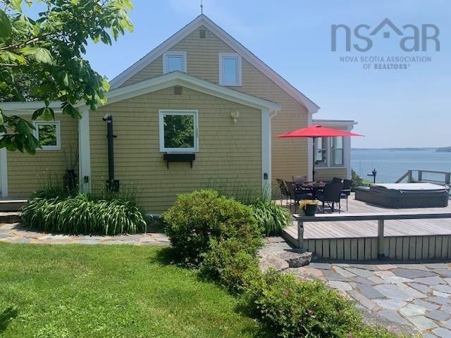 $1,450,000.00: 90 Eisenhauer Road, Oakland