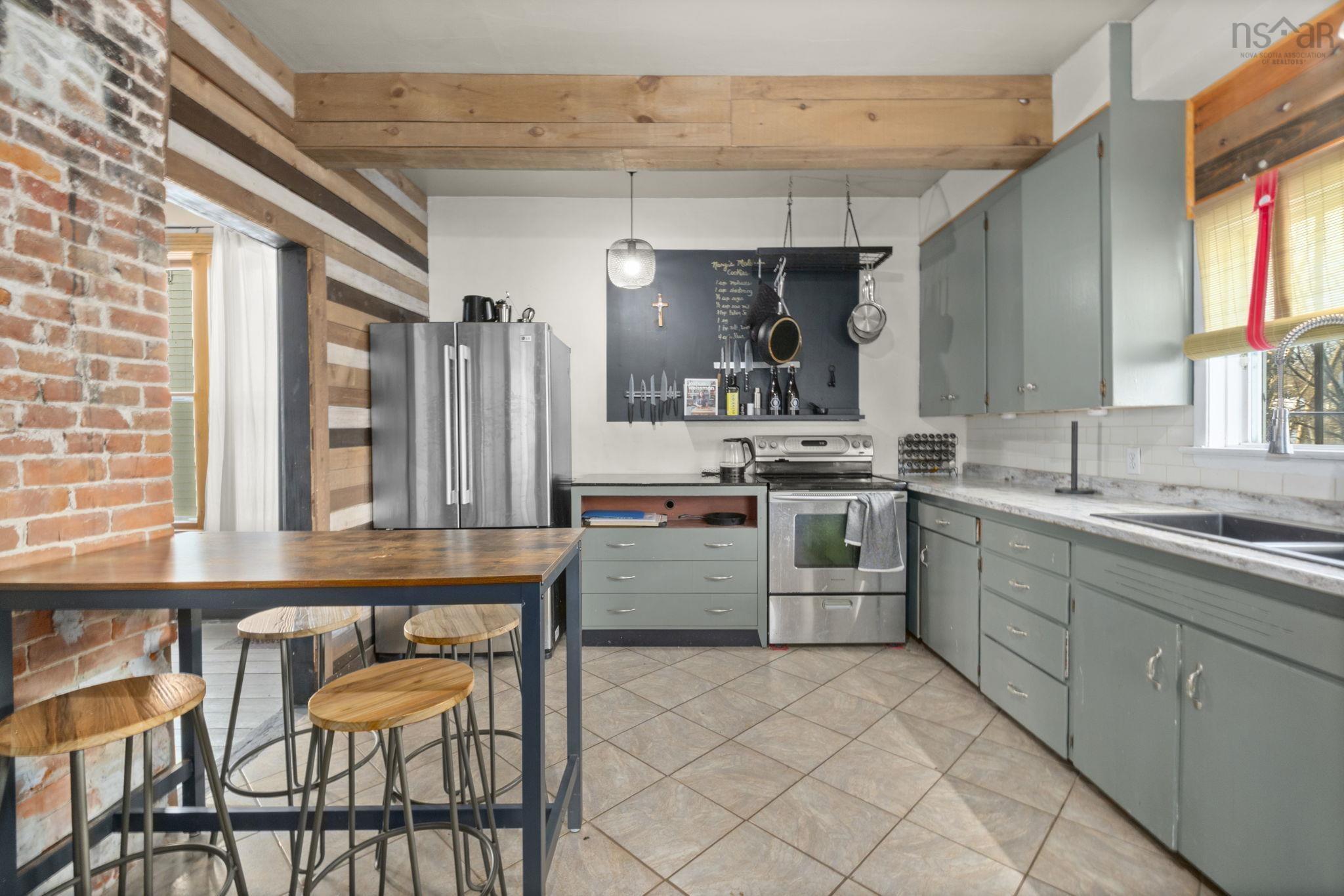 $339,000.00: 186 Wiley Avenue, Windsor