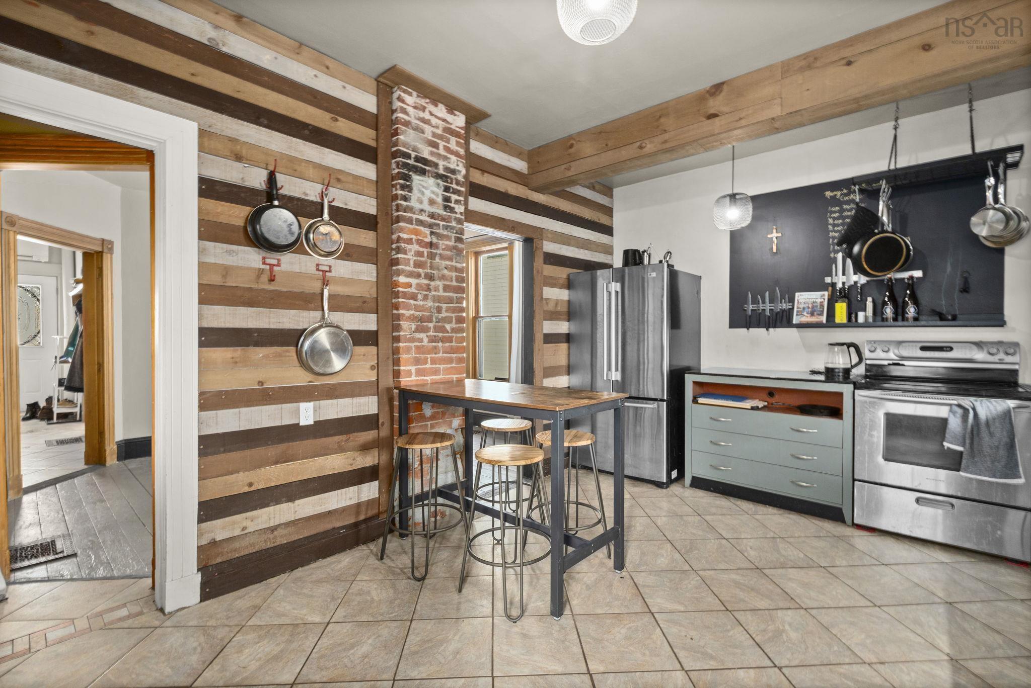 $339,000.00: 186 Wiley Avenue, Windsor