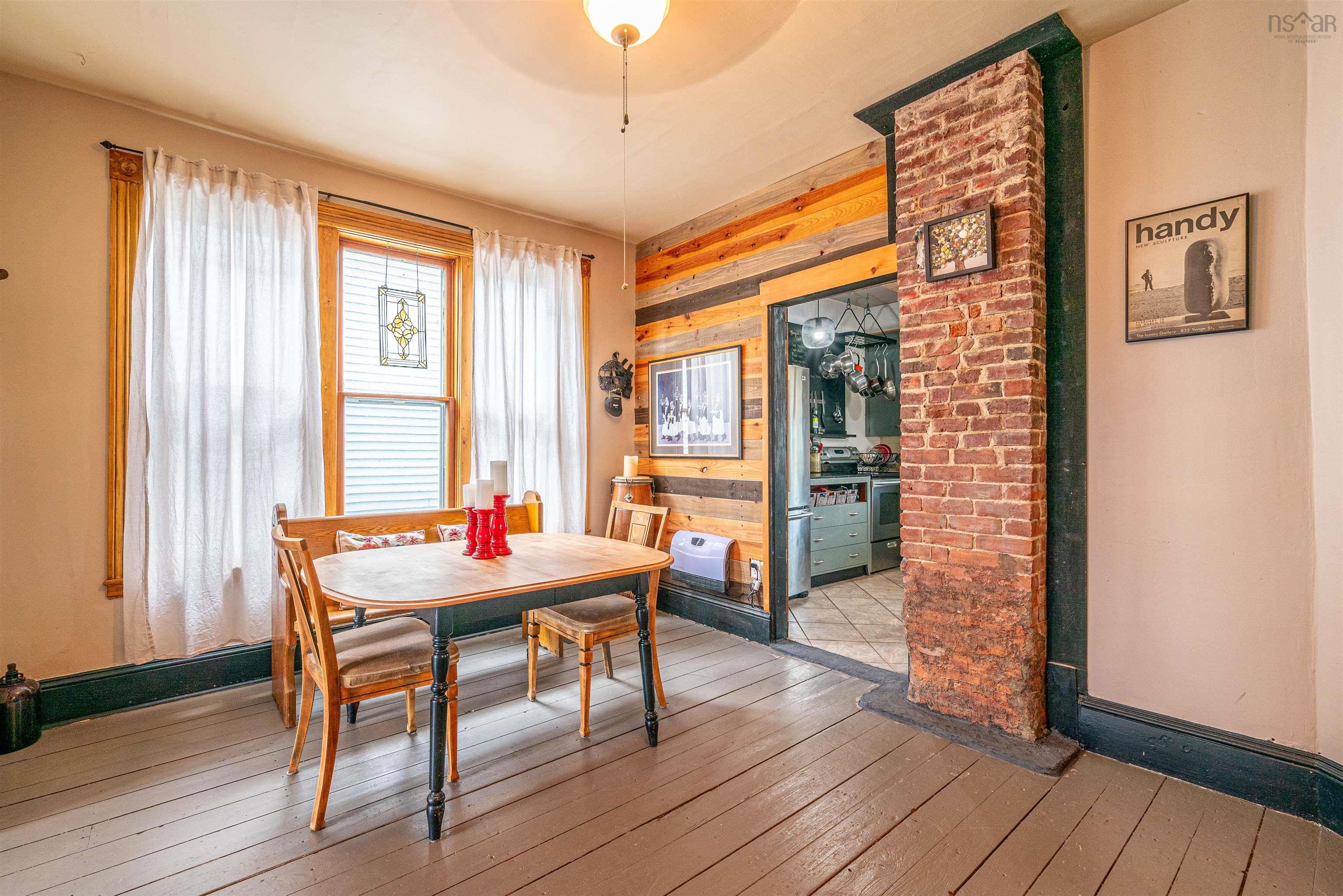 $339,000.00: 186 Wiley Avenue, Windsor