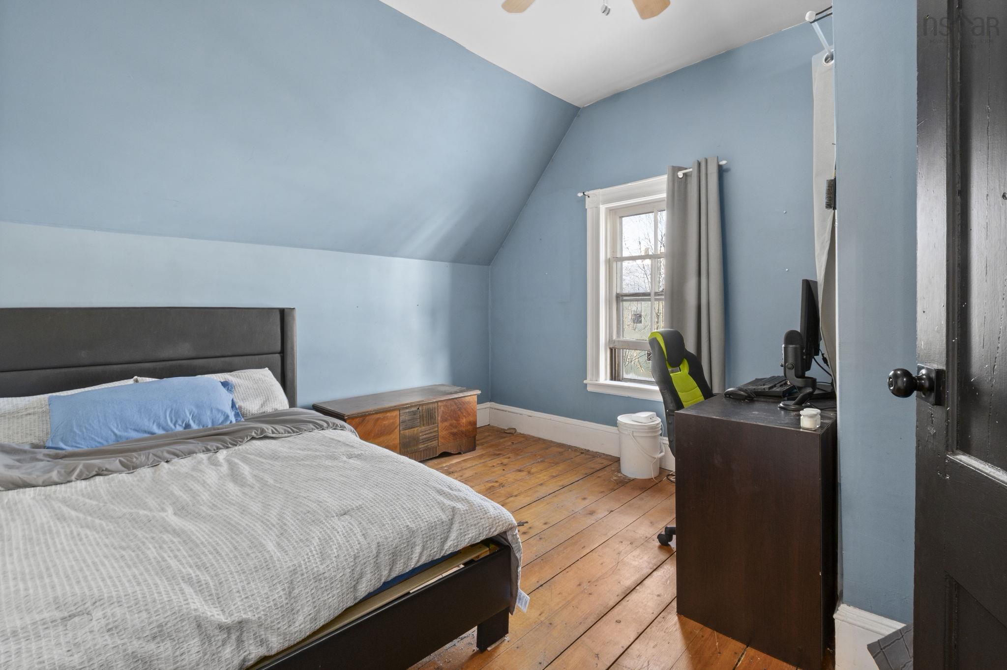 $339,000.00: 186 Wiley Avenue, Windsor