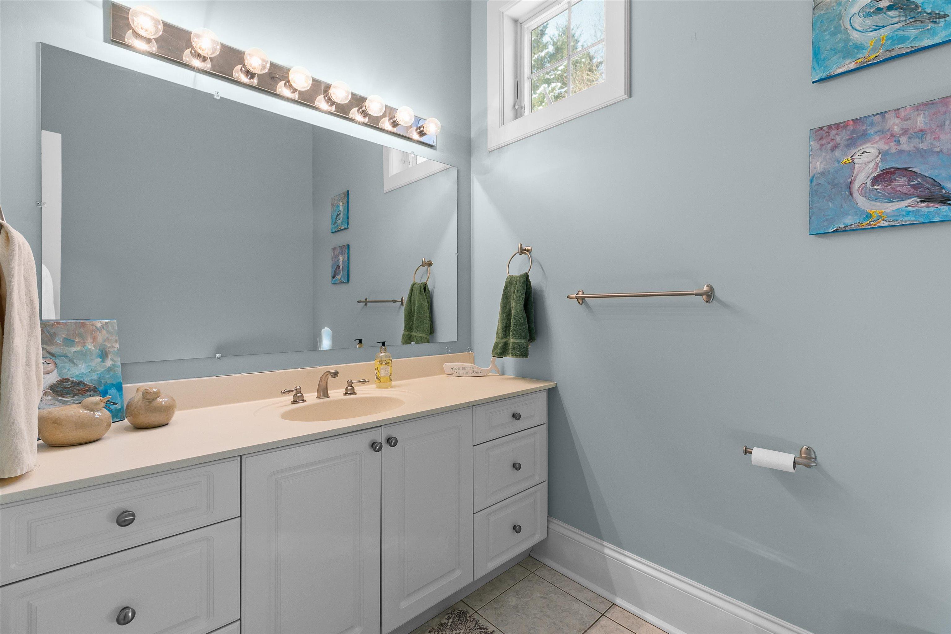 $1,695,000.00: 217 Borgalds Drive, Chester Basin