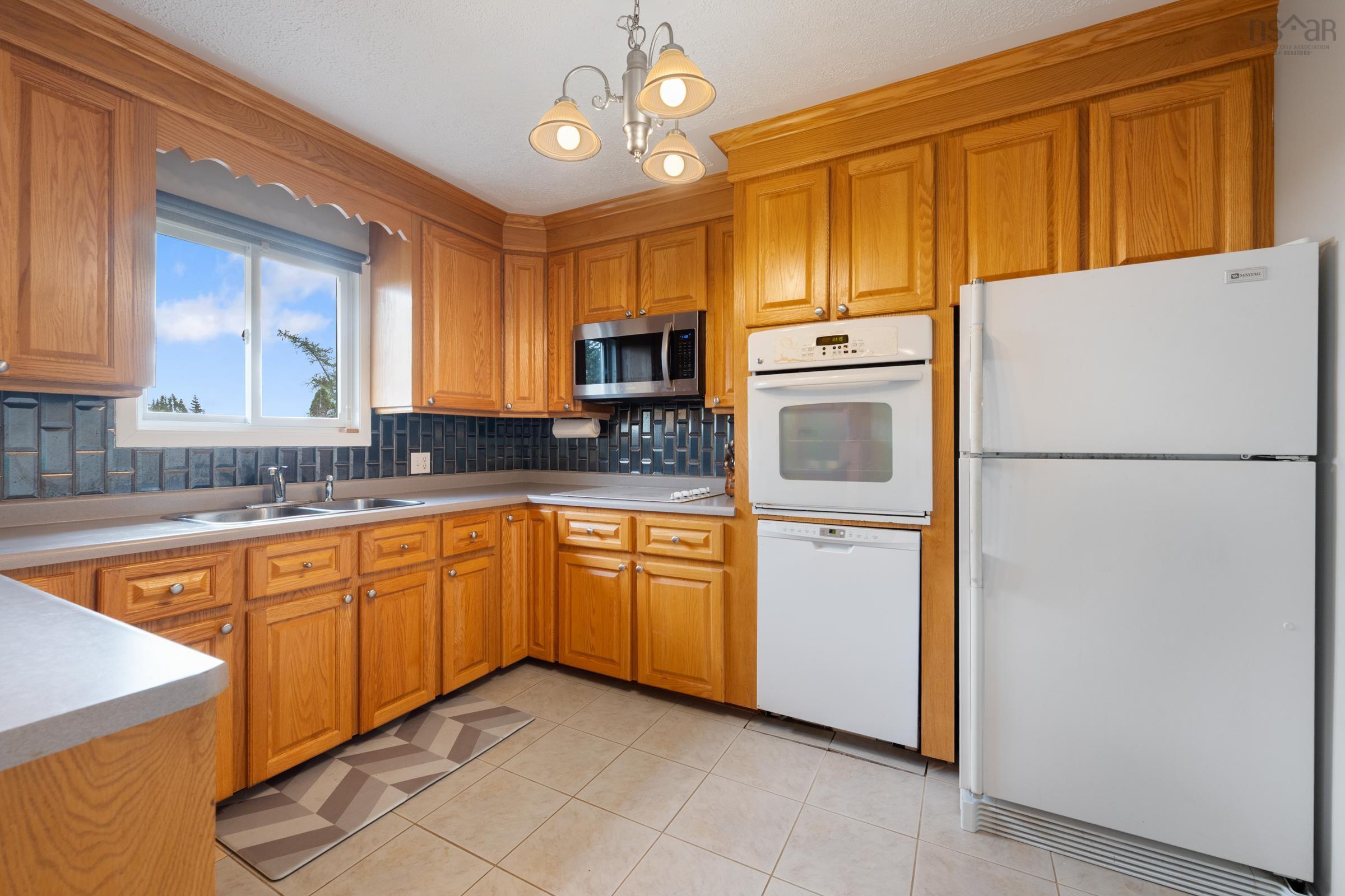 $395,000.00: 7068 Highway 1, St. Alphonse