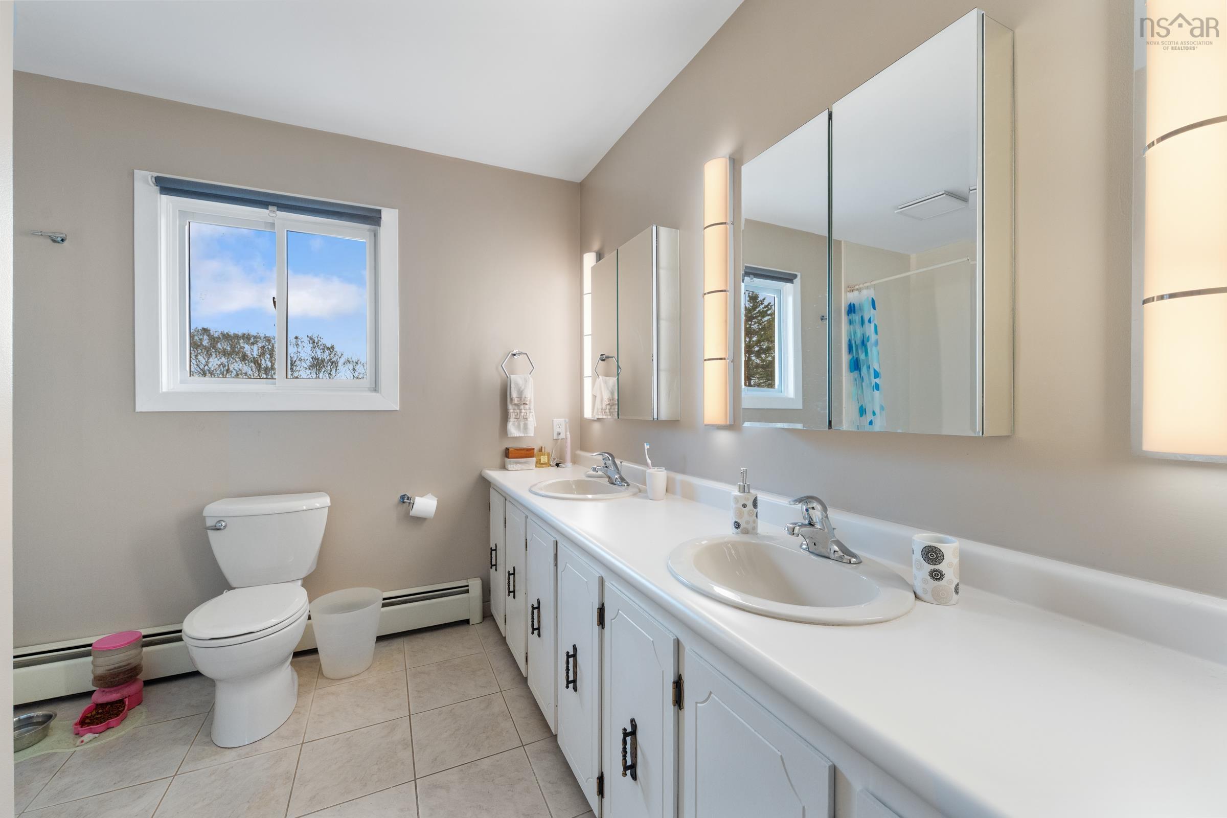 $395,000.00: 7068 Highway 1, St. Alphonse